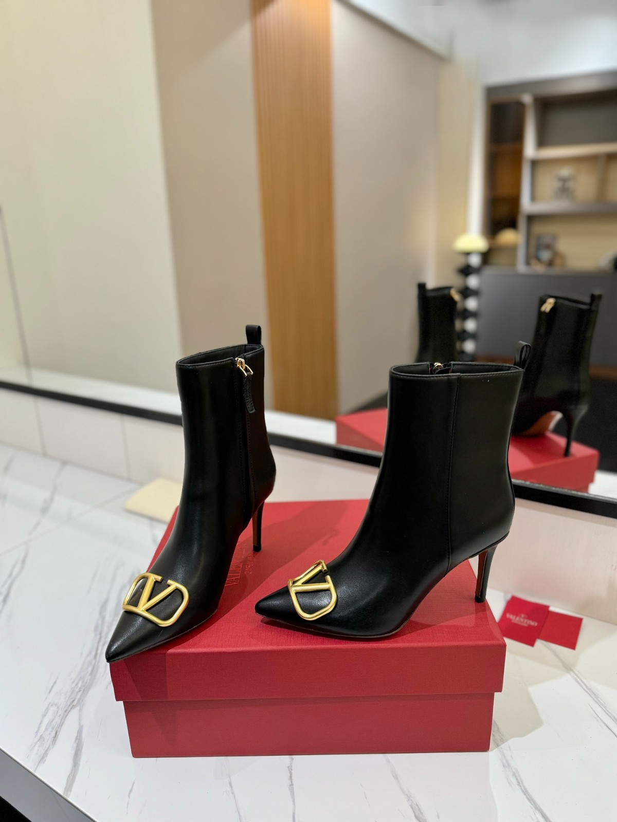 003 40123133 size 35-42