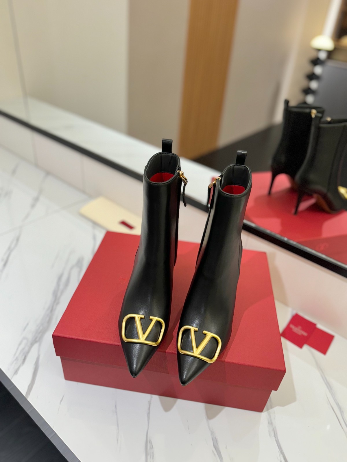 003 40123133 size 35-42