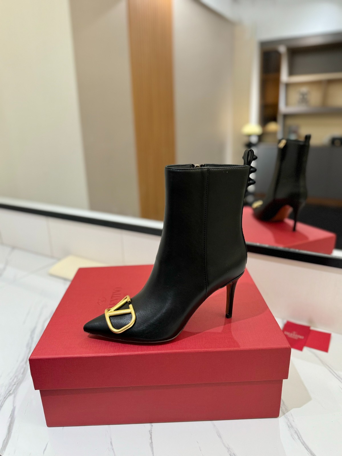 003 40123133 size 35-42