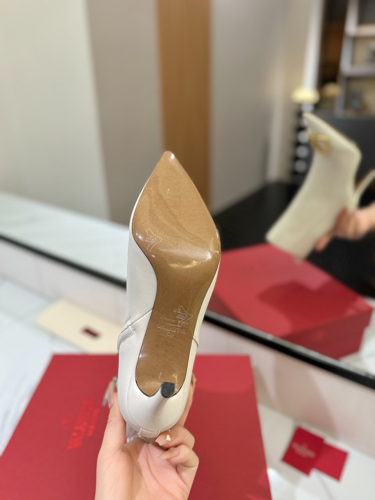 002 40123133 size 35-42
