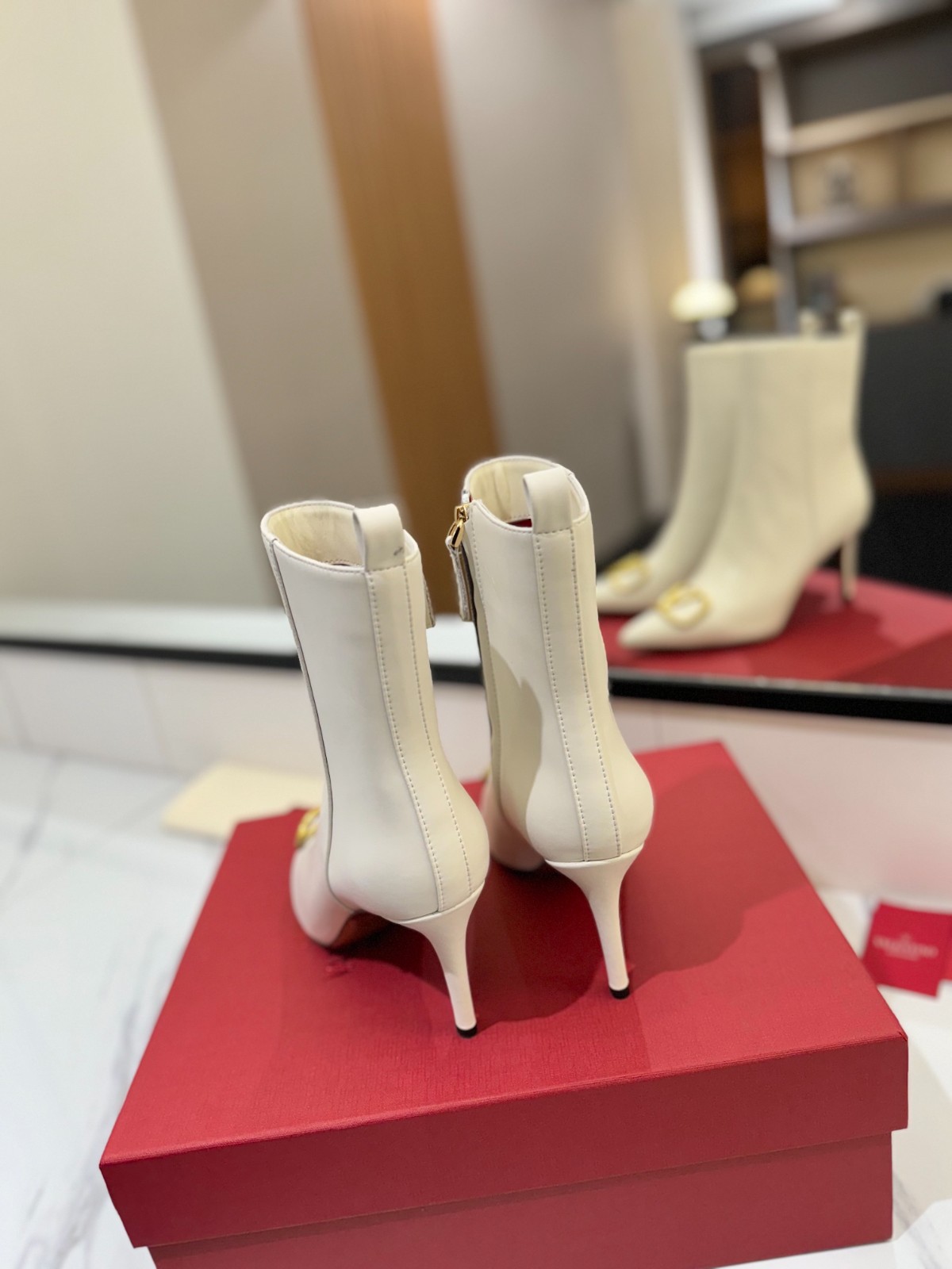 002 40123133 size 35-42