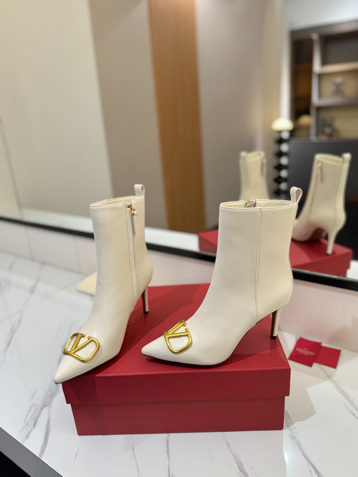 002 40123133 size 35-42