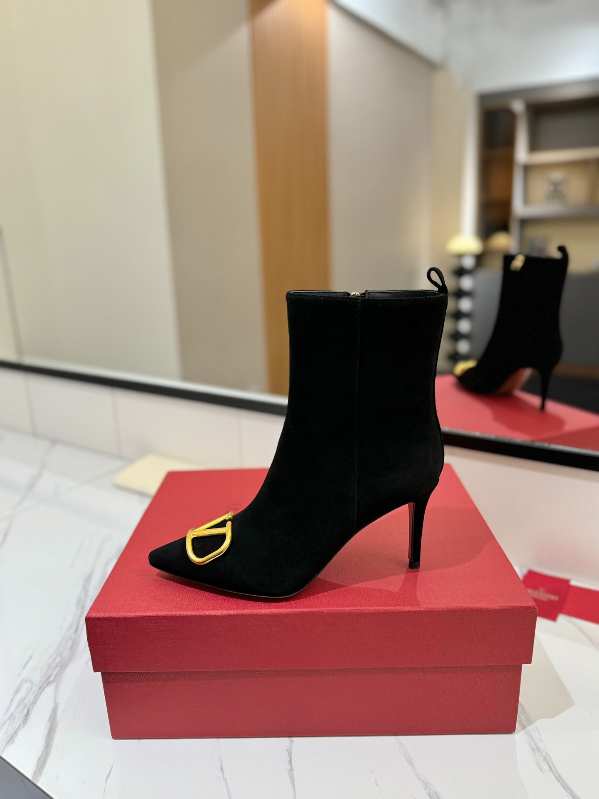 001 40123133 size 35-42