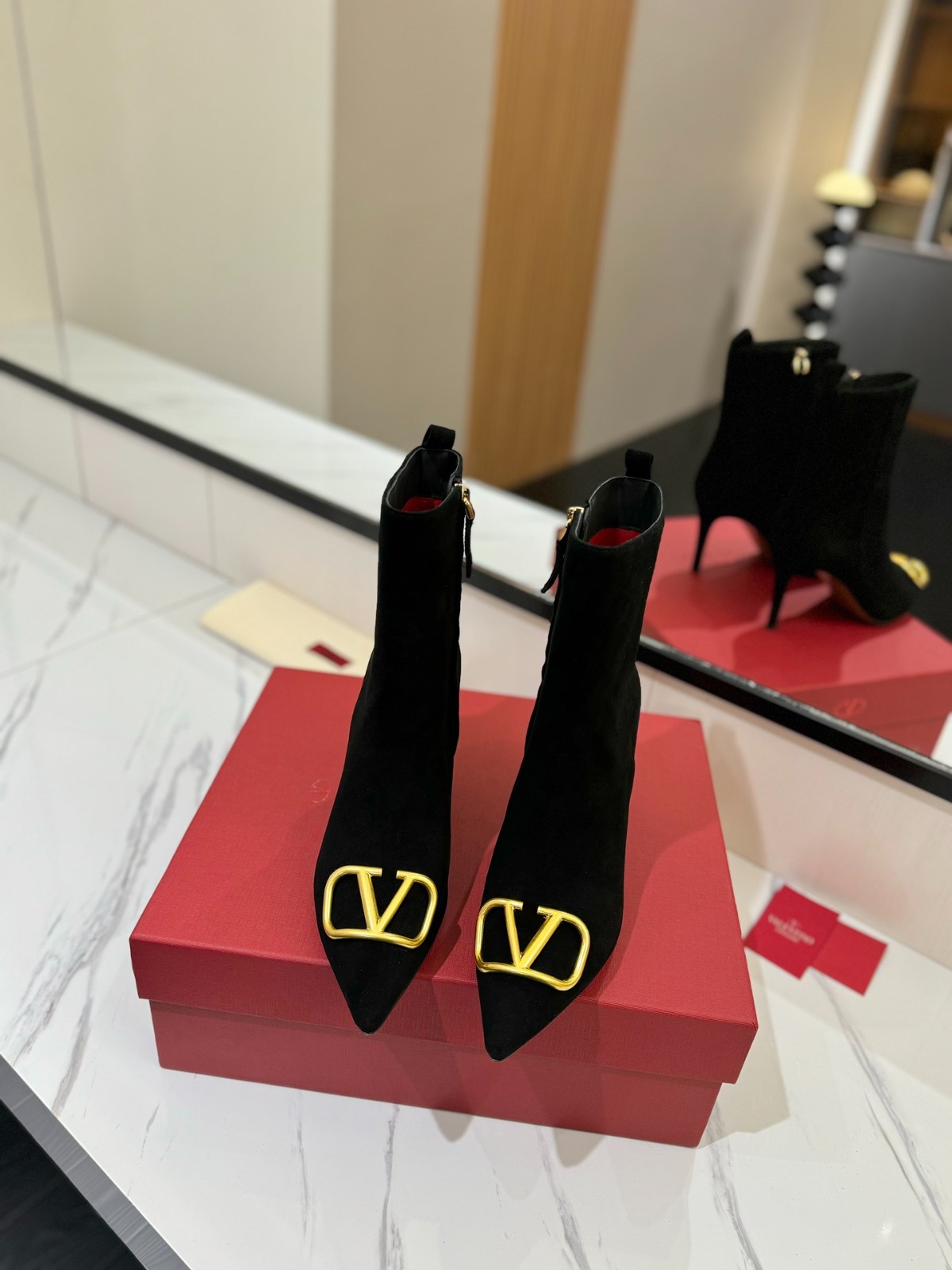 001 40123133 size 35-42