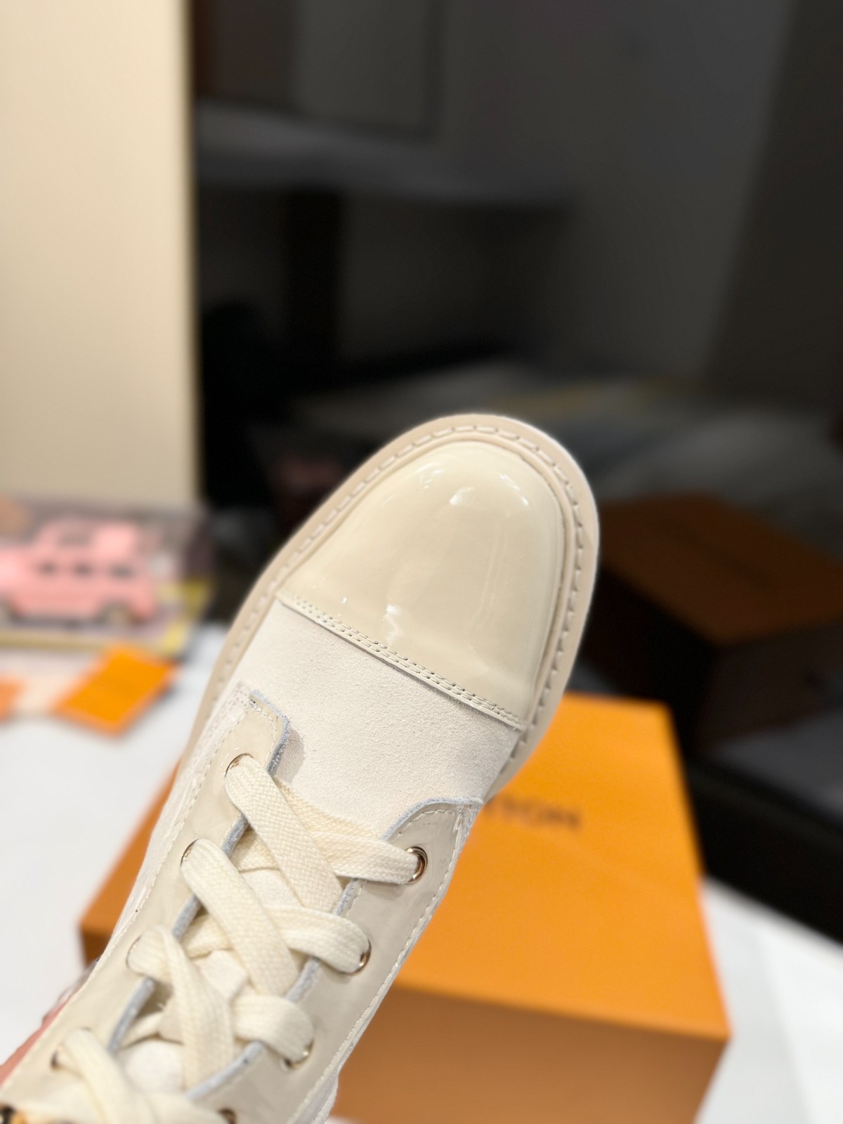 071 40123132 size 35-42