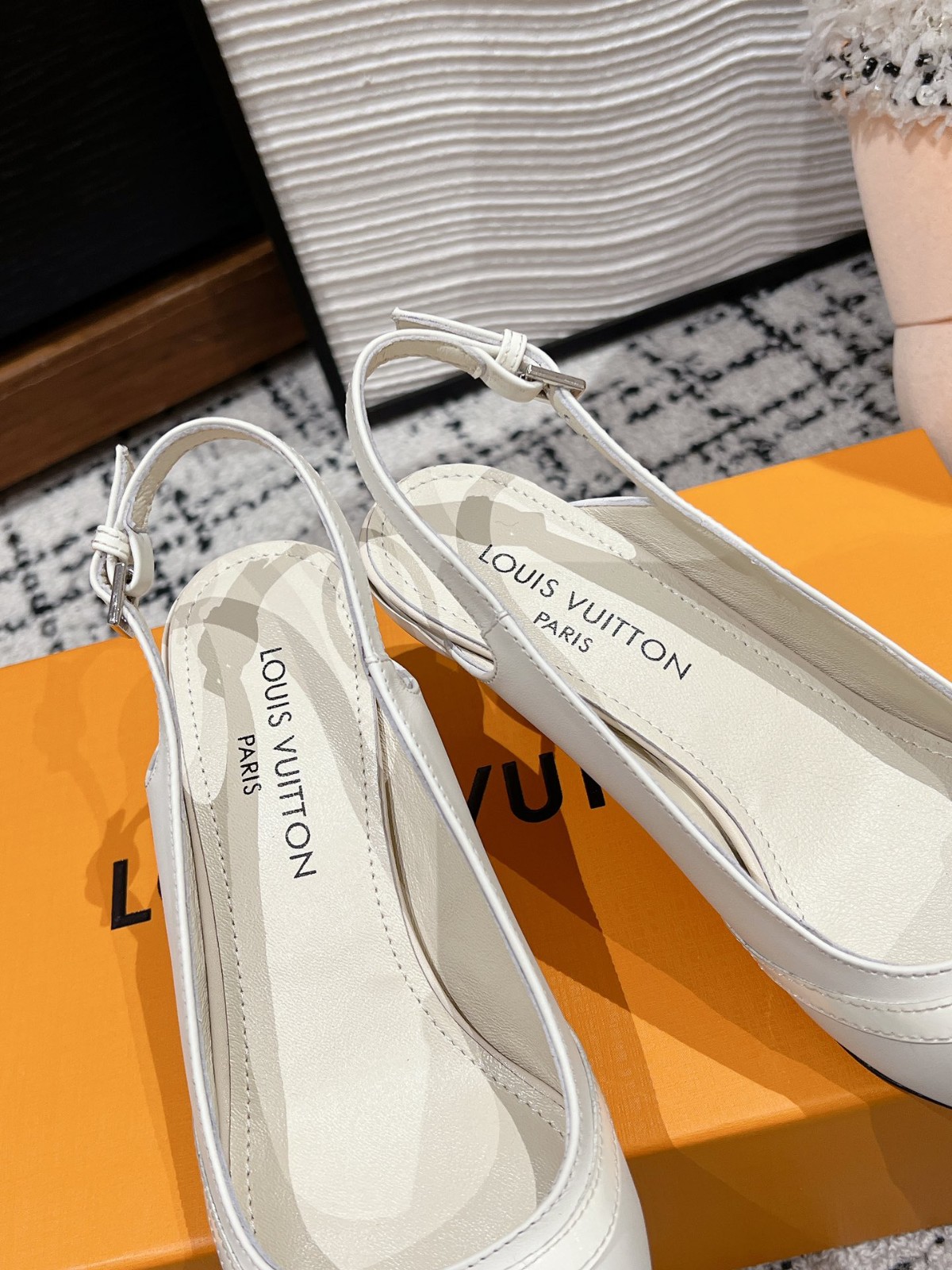 069 36123123 size 35-41