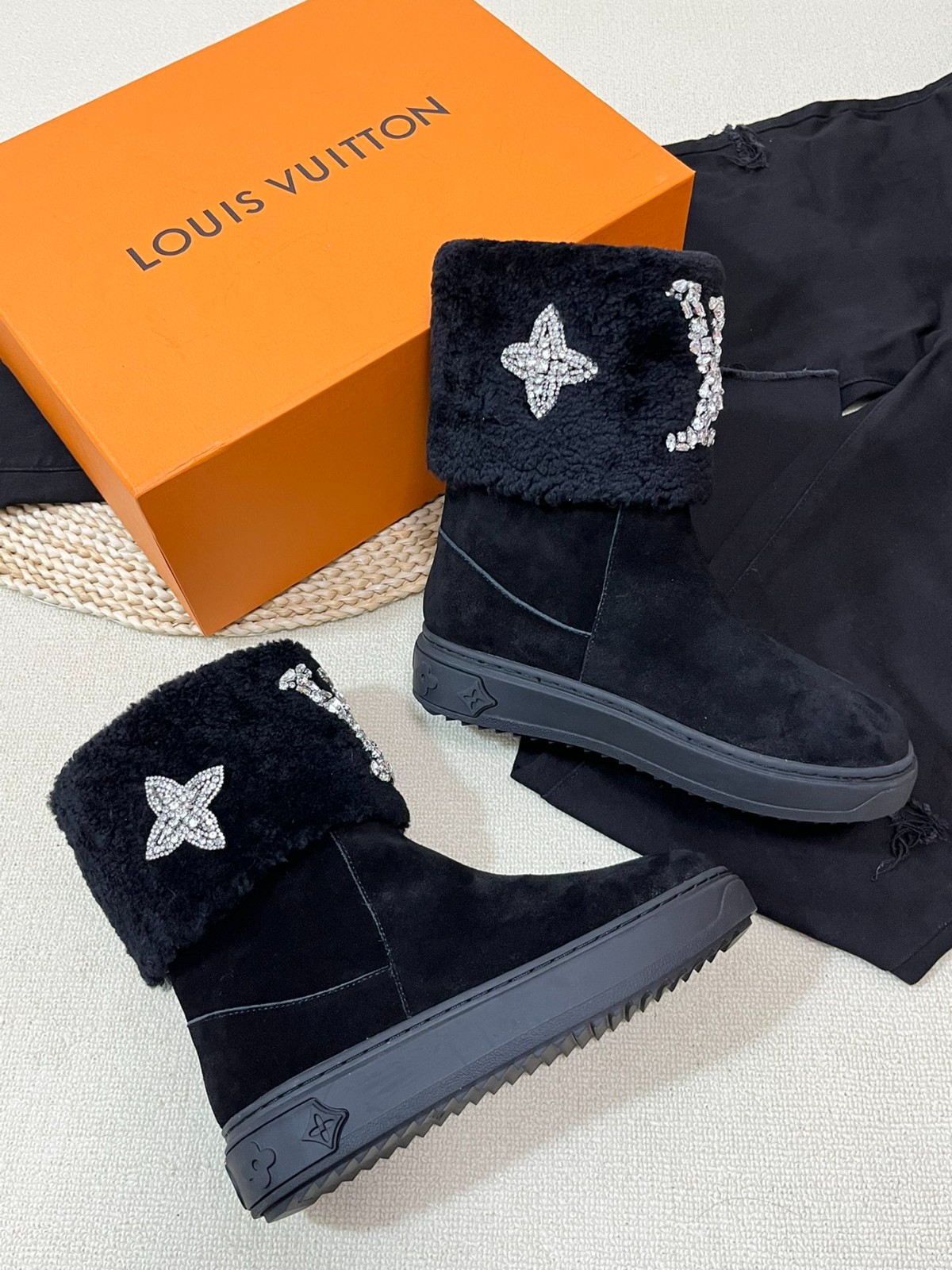 034 40123133 size 35-40