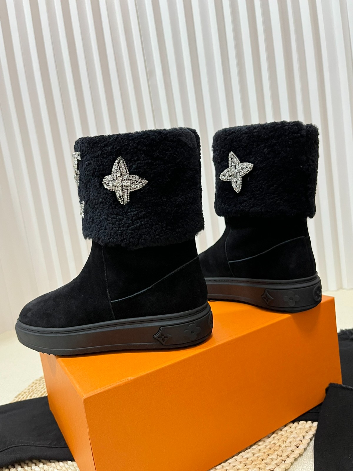 034 40123133 size 35-40