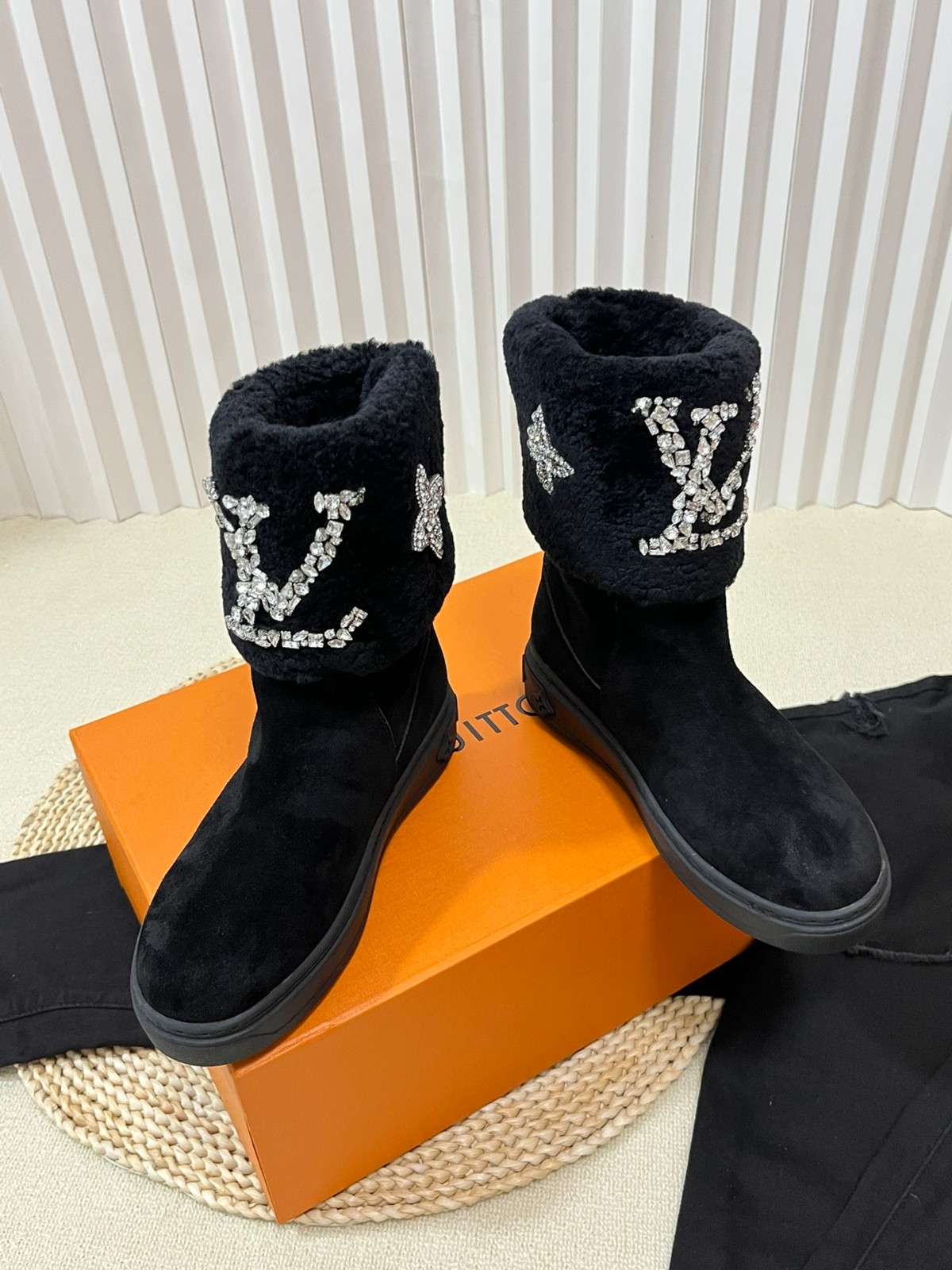 034 40123133 size 35-40