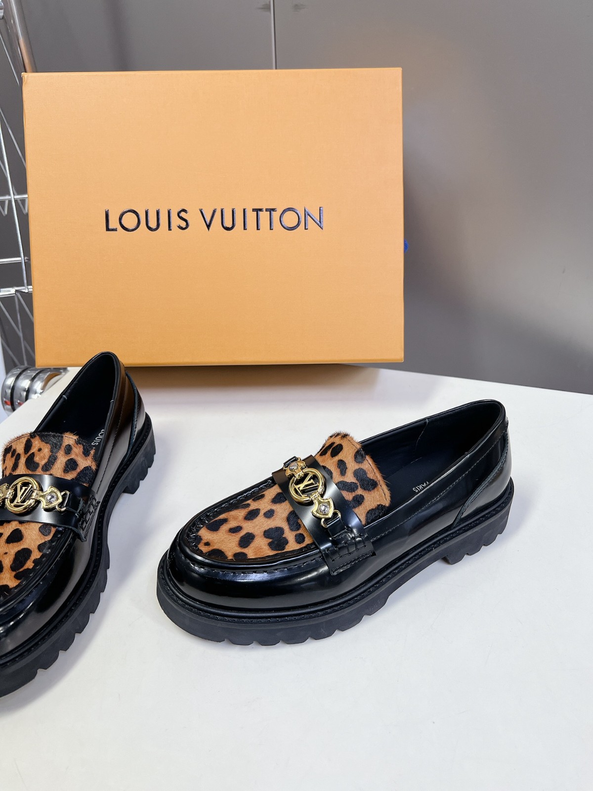 022 38123132 size 35-44