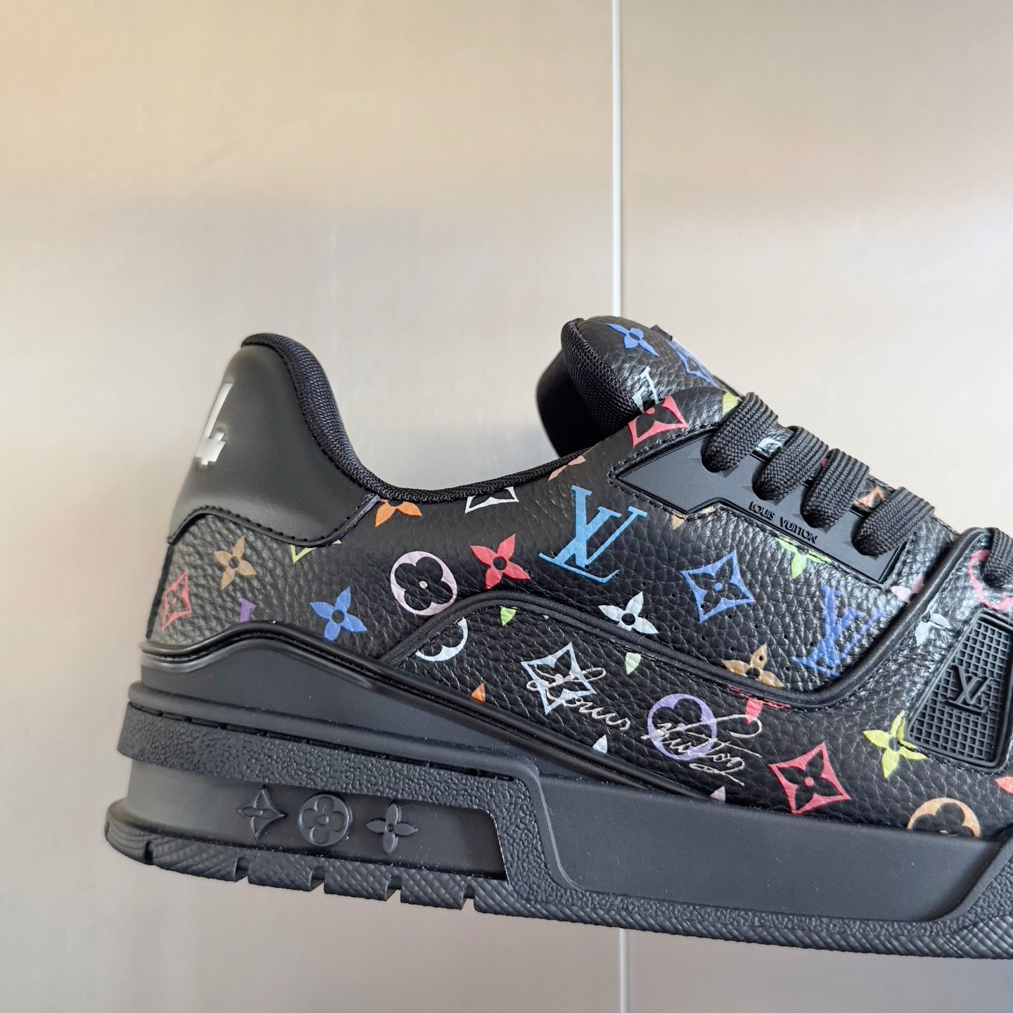 011 48123152 size 35-46