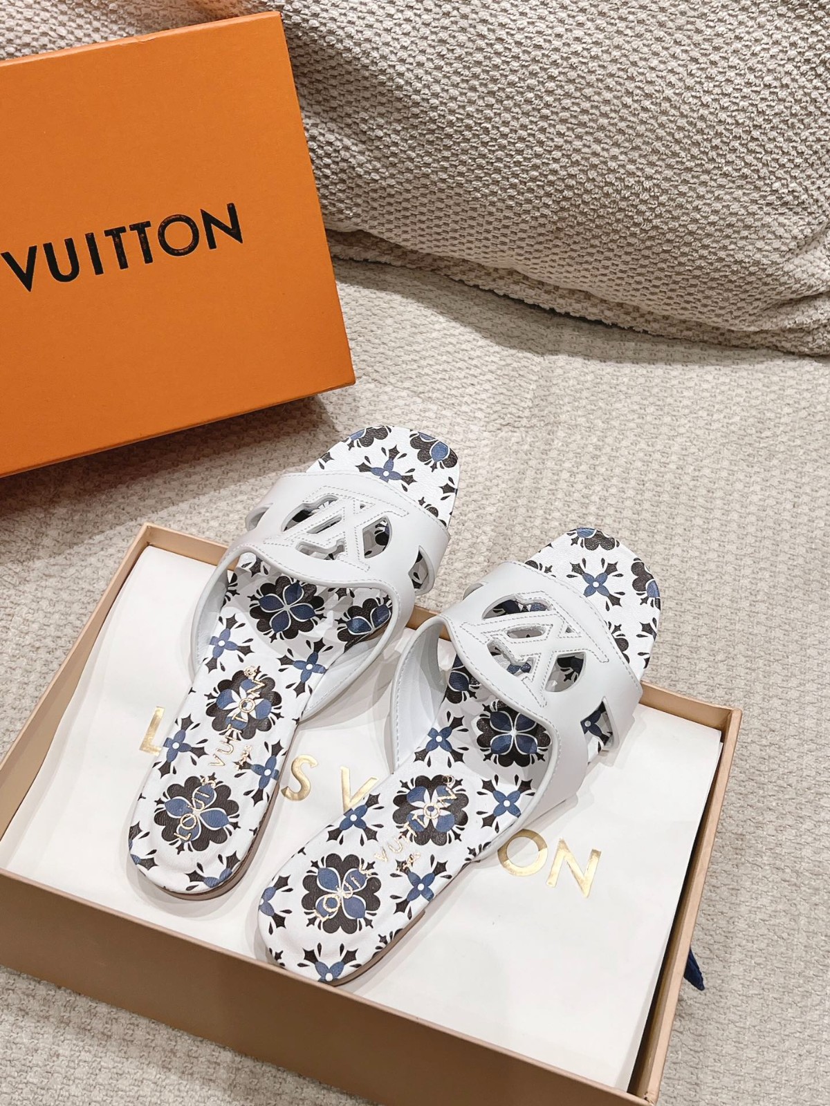 018 30123108 size 35-42