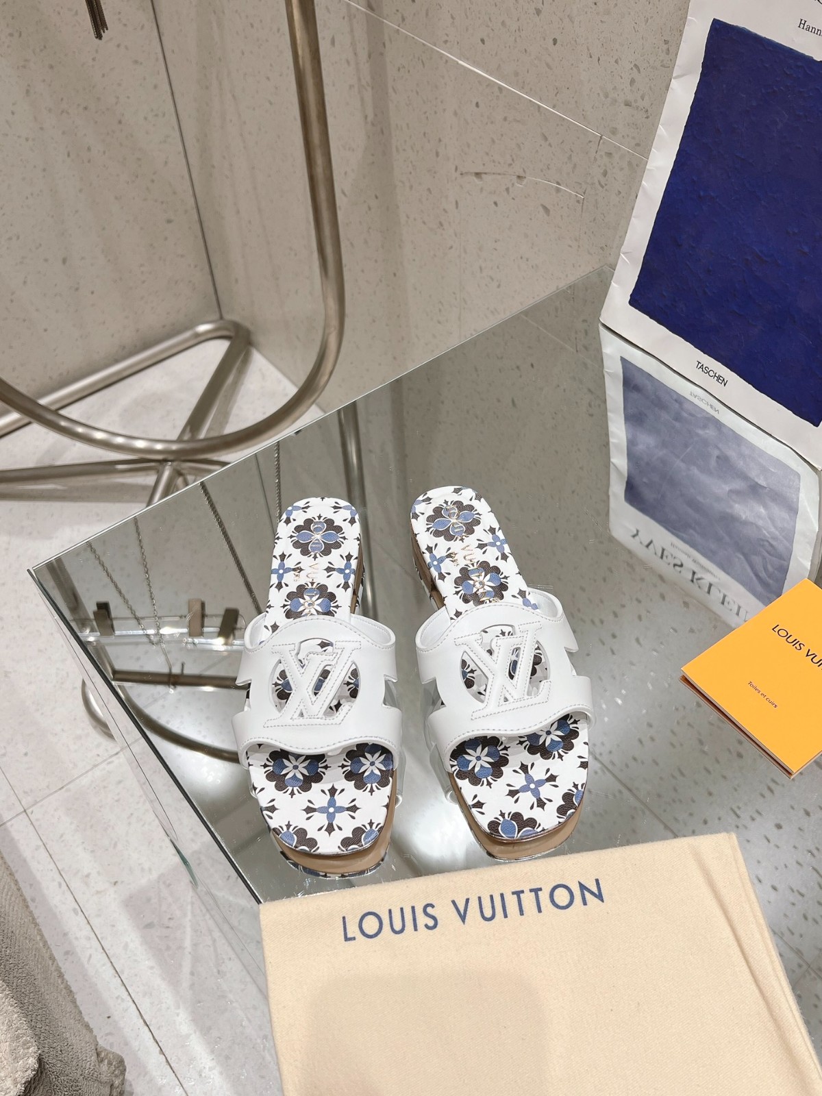 018 30123108 size 35-42