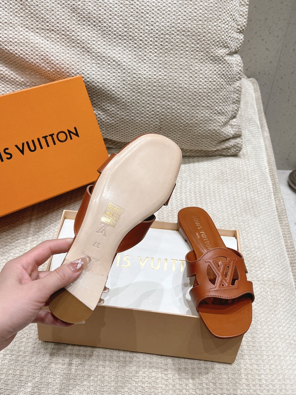 017 30123108 size 35-42