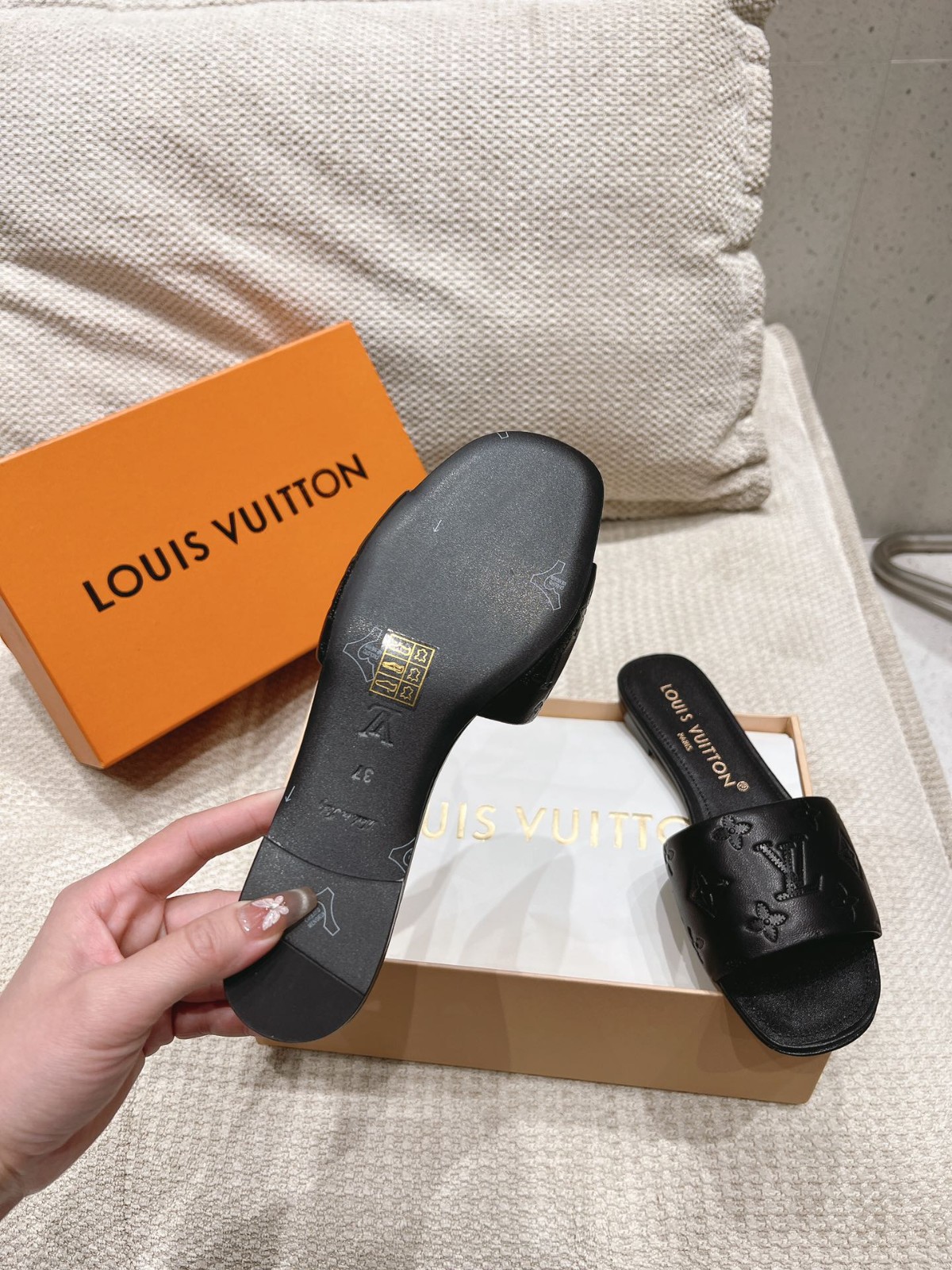 014 30123108 size 35-42