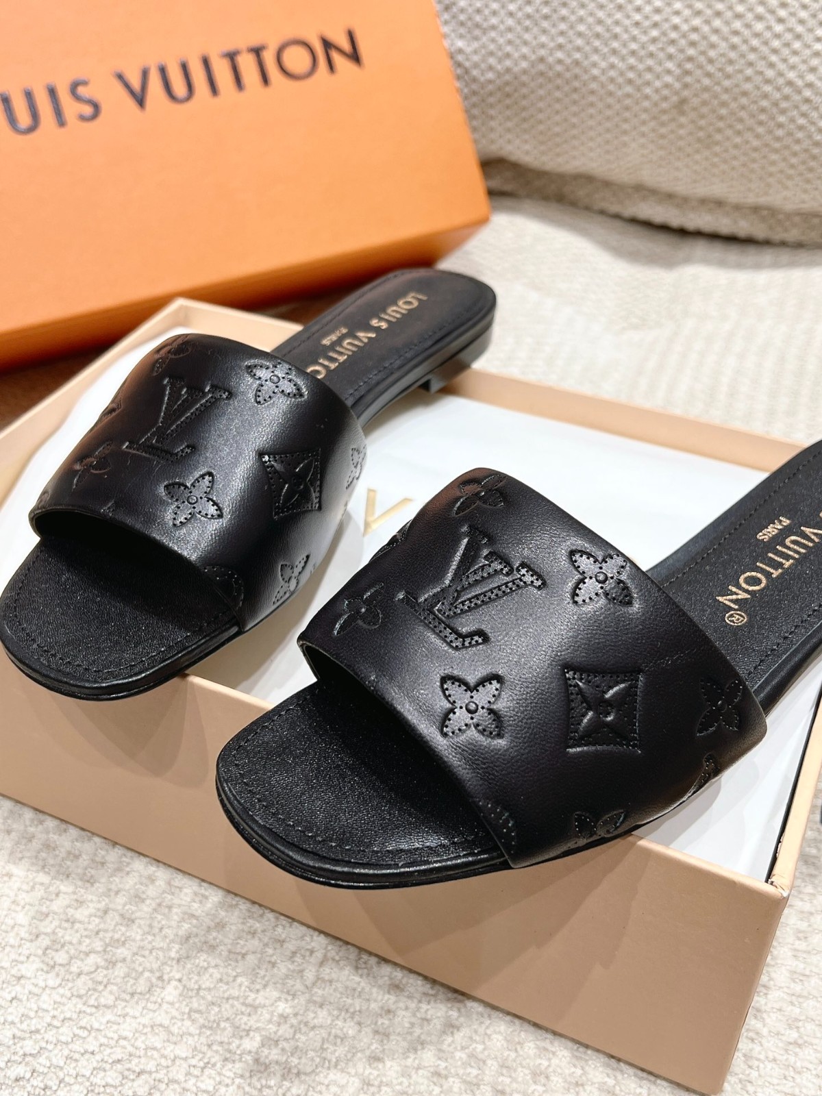 014 30123108 size 35-42