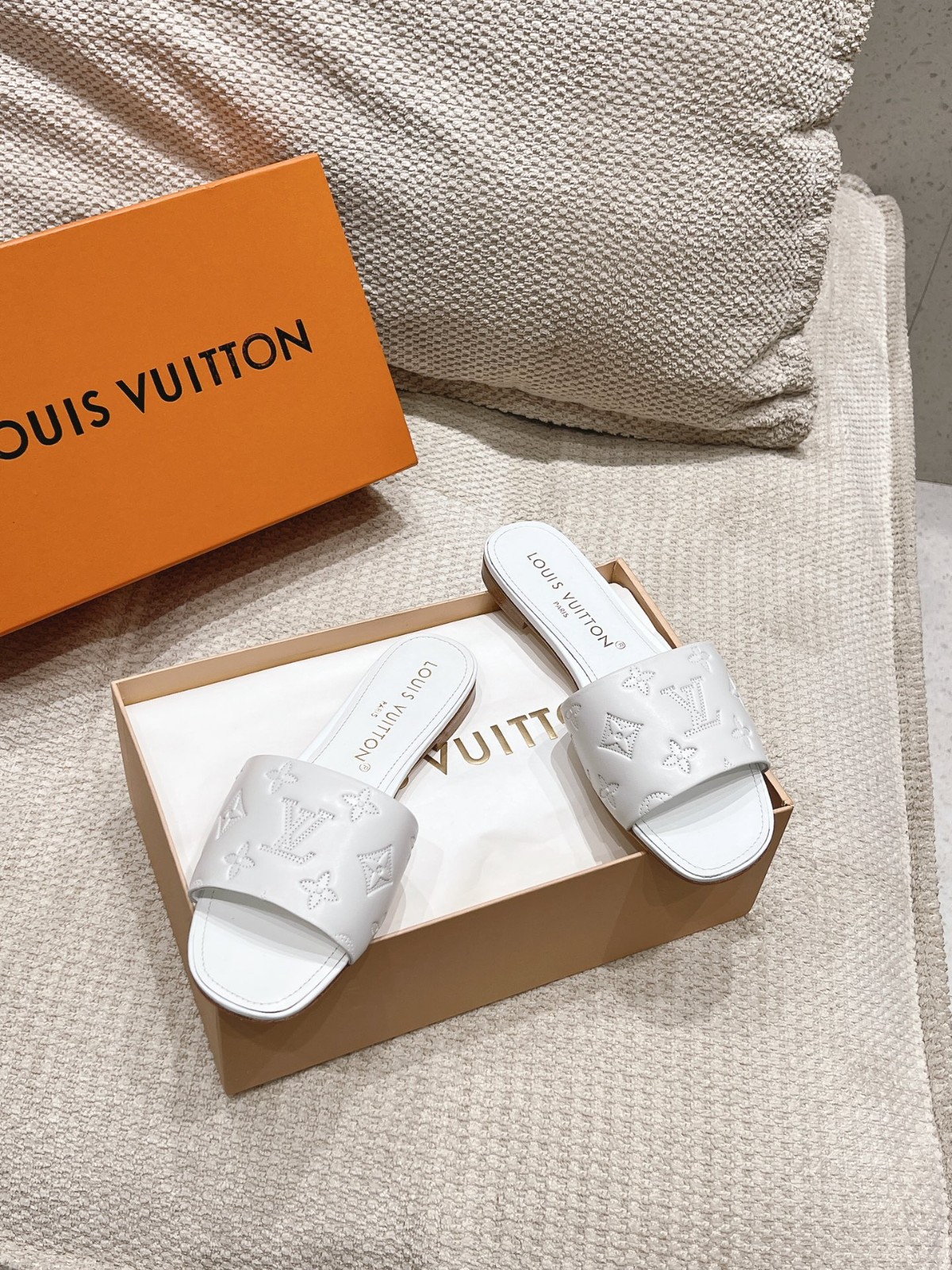 013 30123108 size 35-42