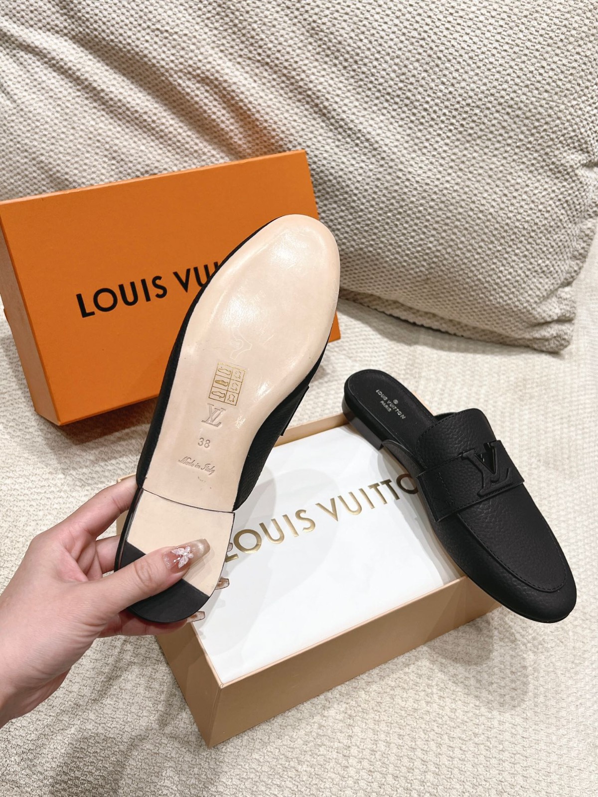 010 30123108 size 35-41