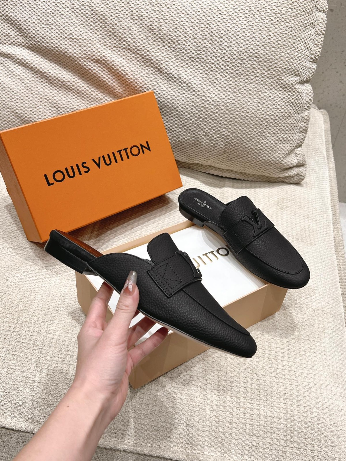 010 30123108 size 35-41