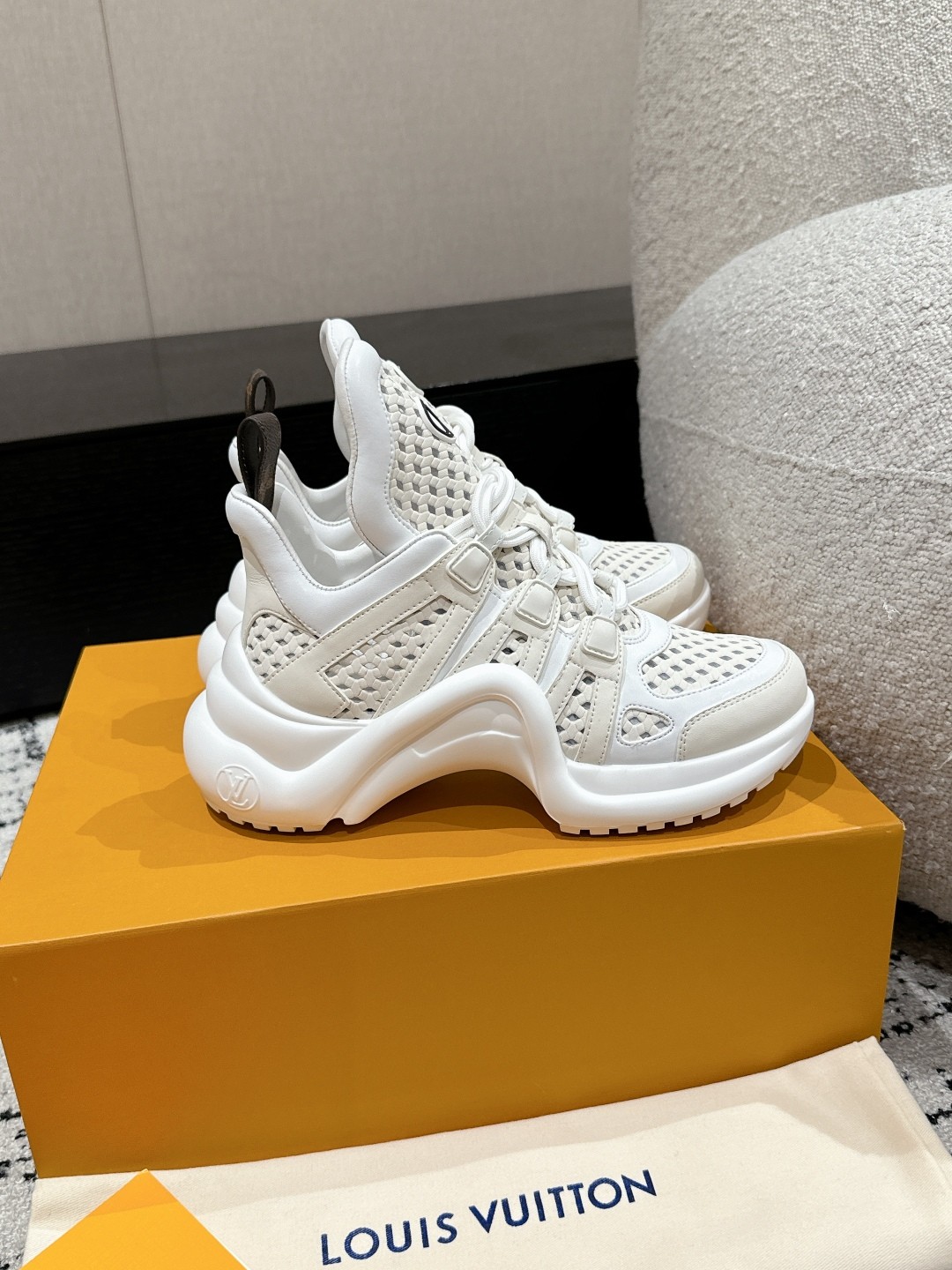 003 42123137 size 35-41