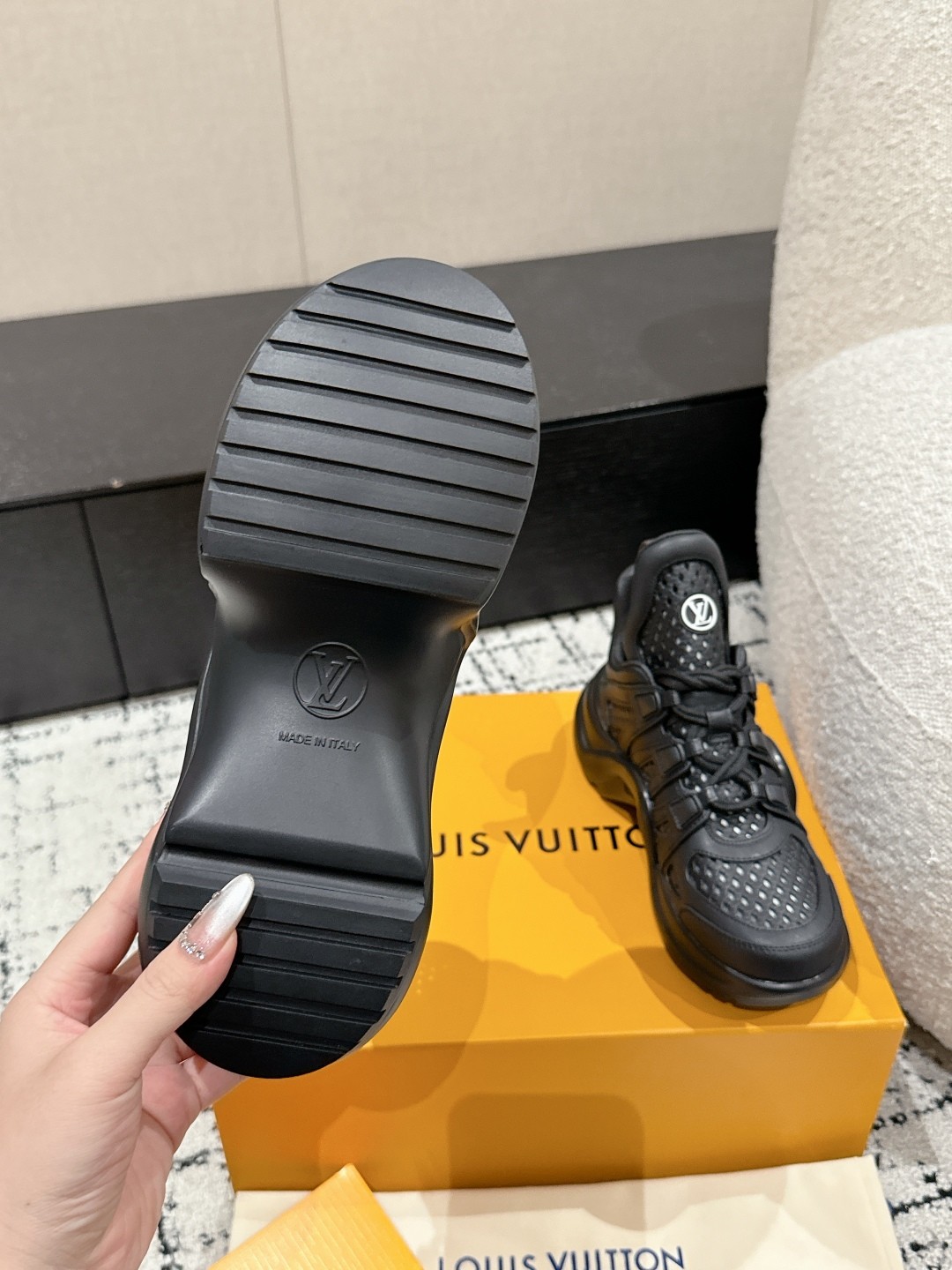 002 42123137 size 35-41