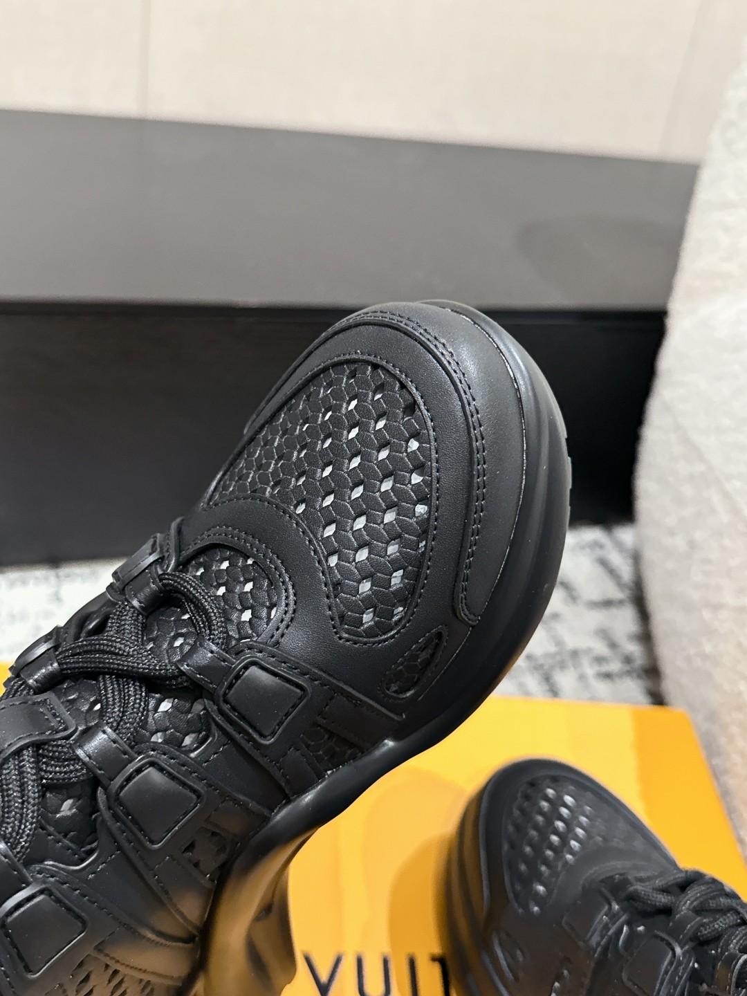 002 42123137 size 35-41