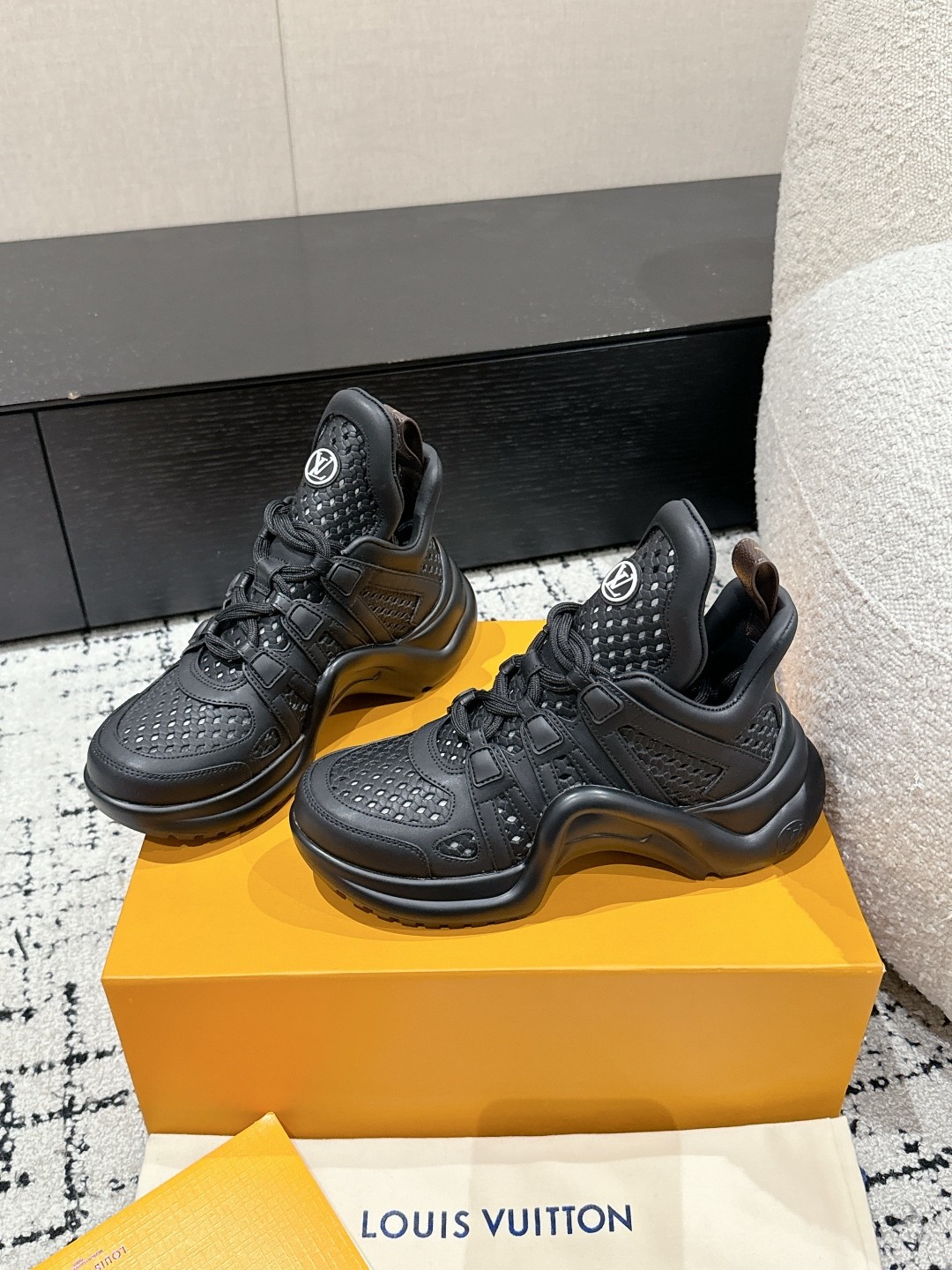 002 42123137 size 35-41