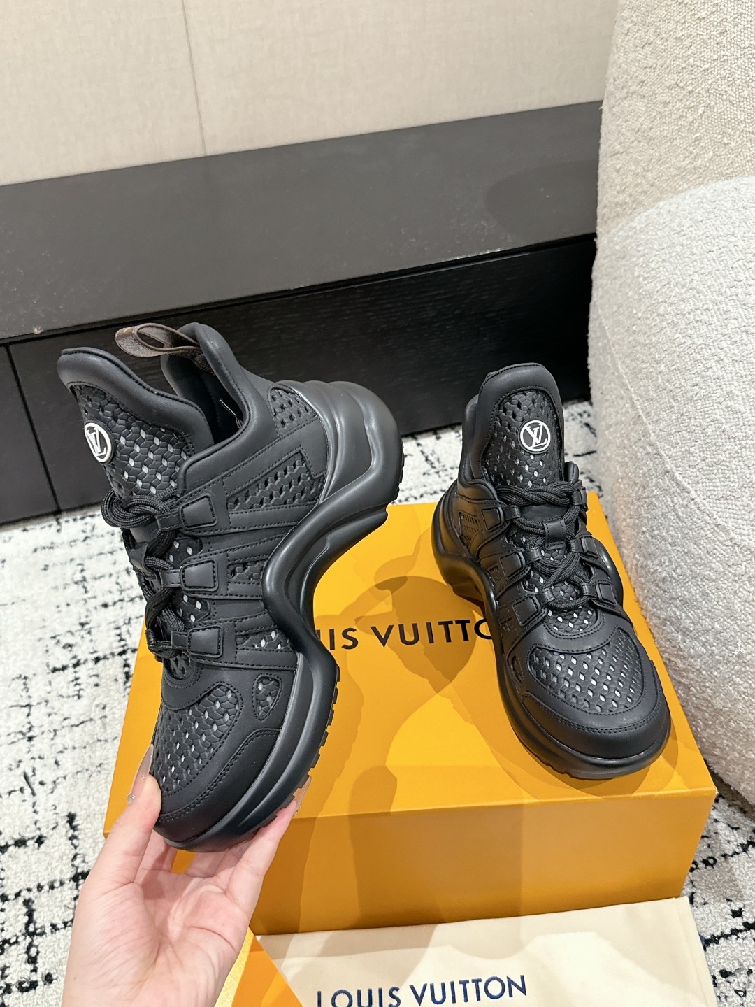 002 42123137 size 35-41