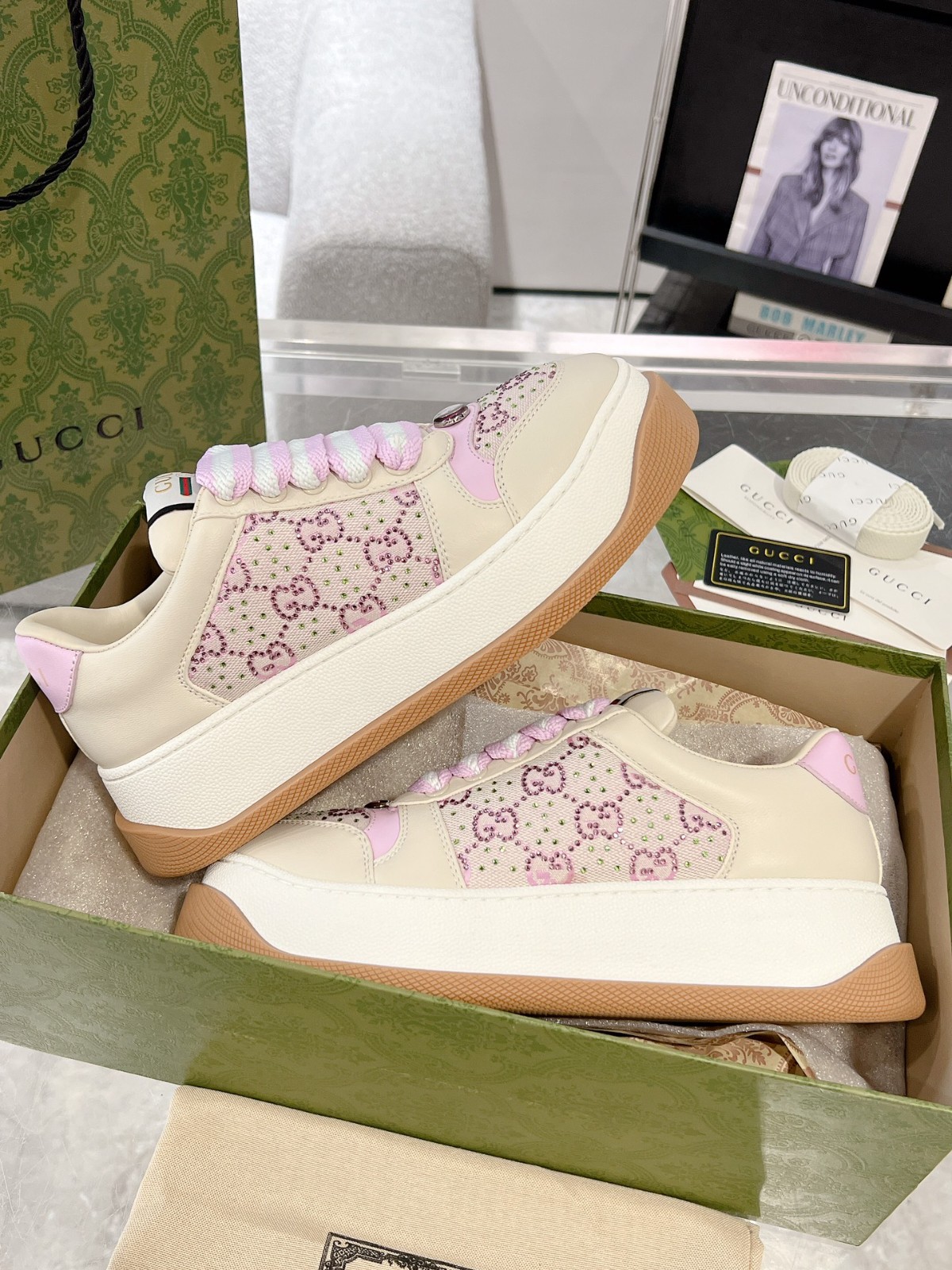 008 38123132 size 35-40