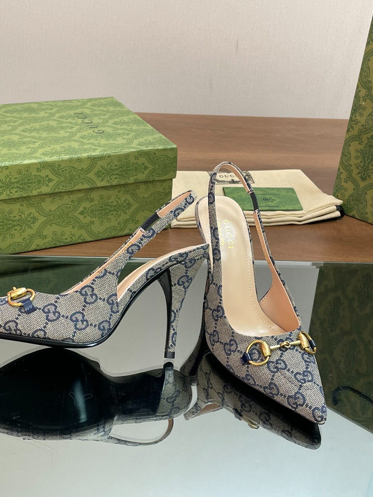 010 32123114 size 35-42