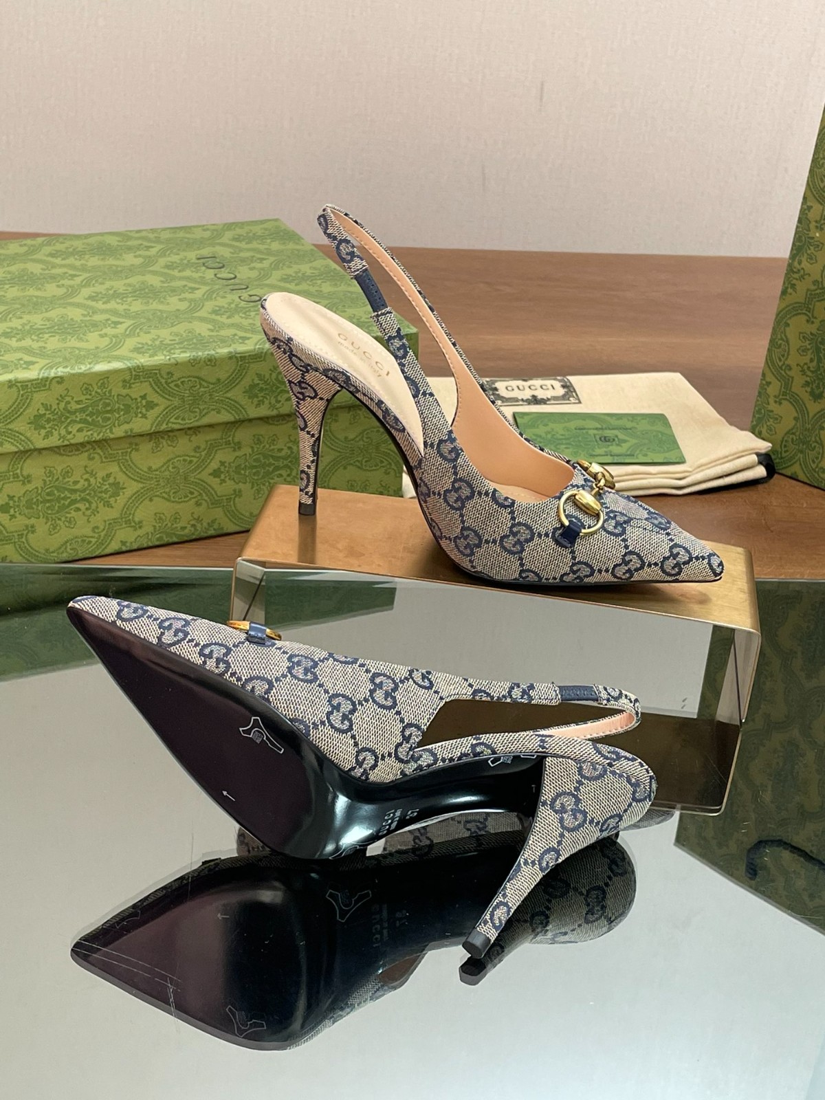 010 32123114 size 35-42