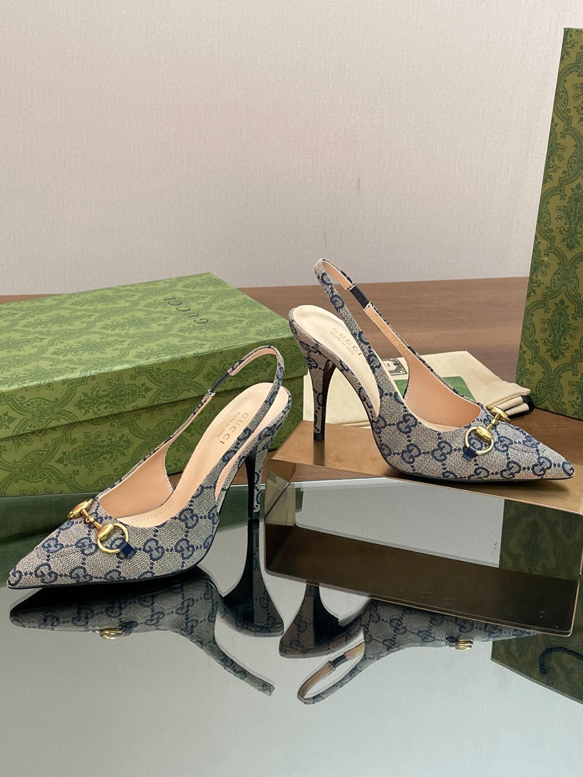 010 32123114 size 35-42