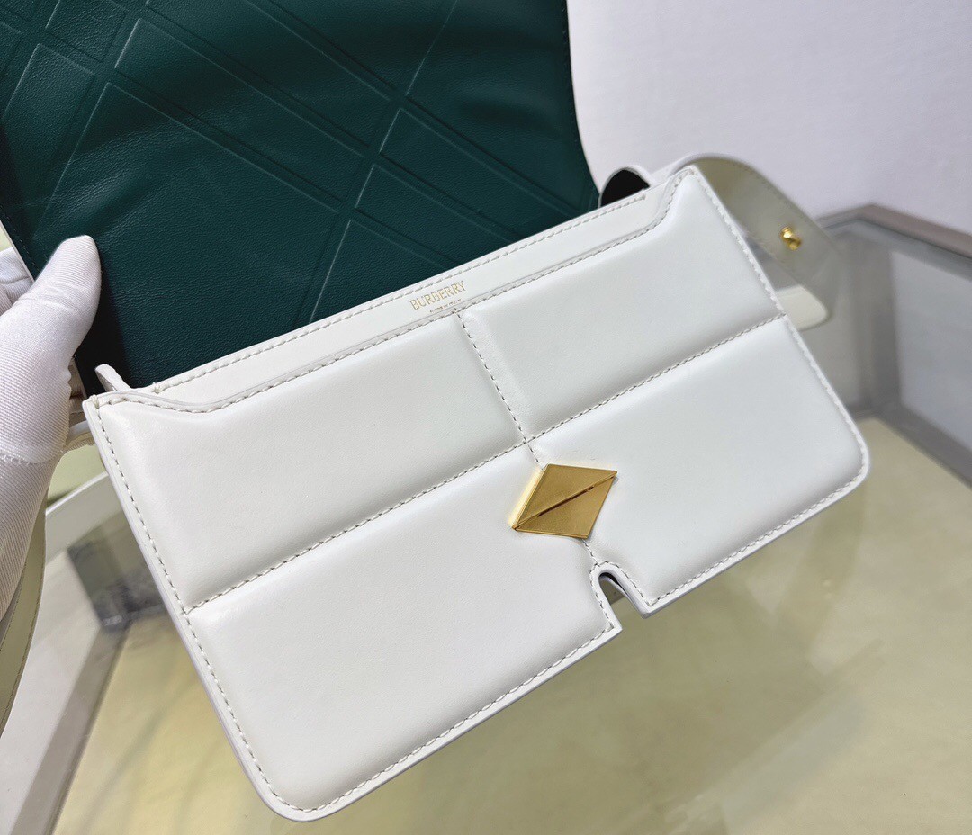001 CODE：ABUR0093