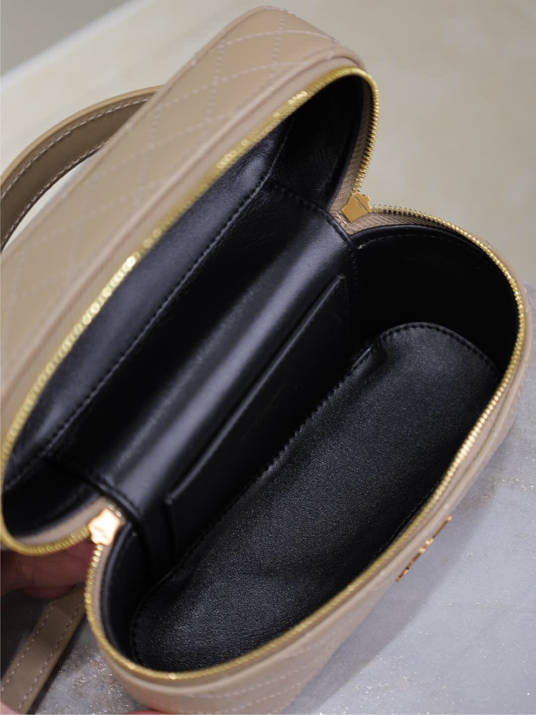 117 YSL 766731