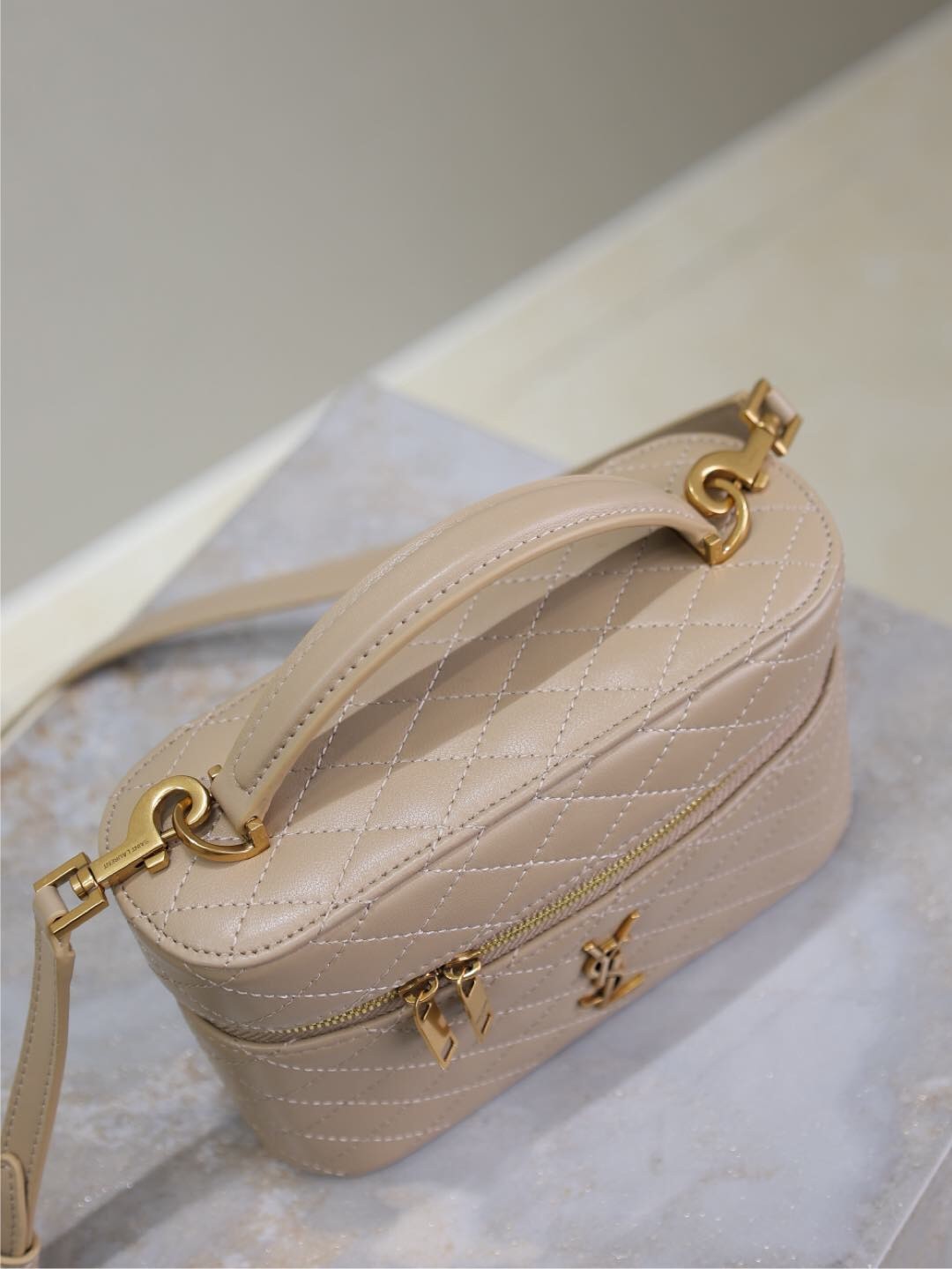 117 YSL 766731
