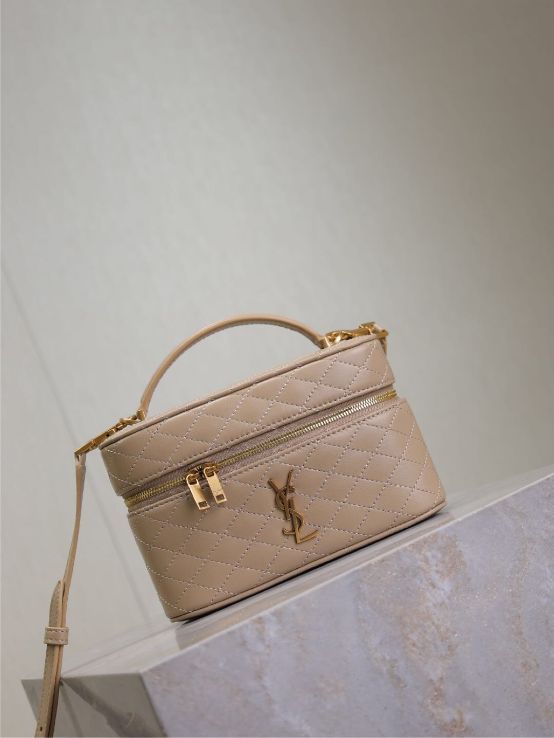 117 YSL 766731