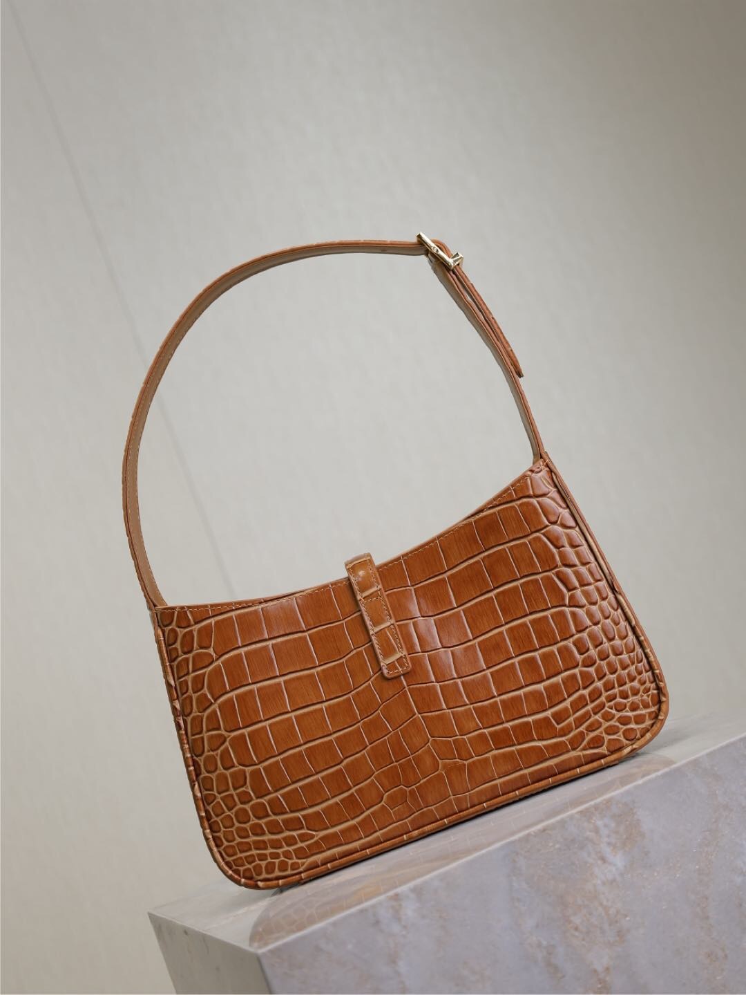115 YSL 657228