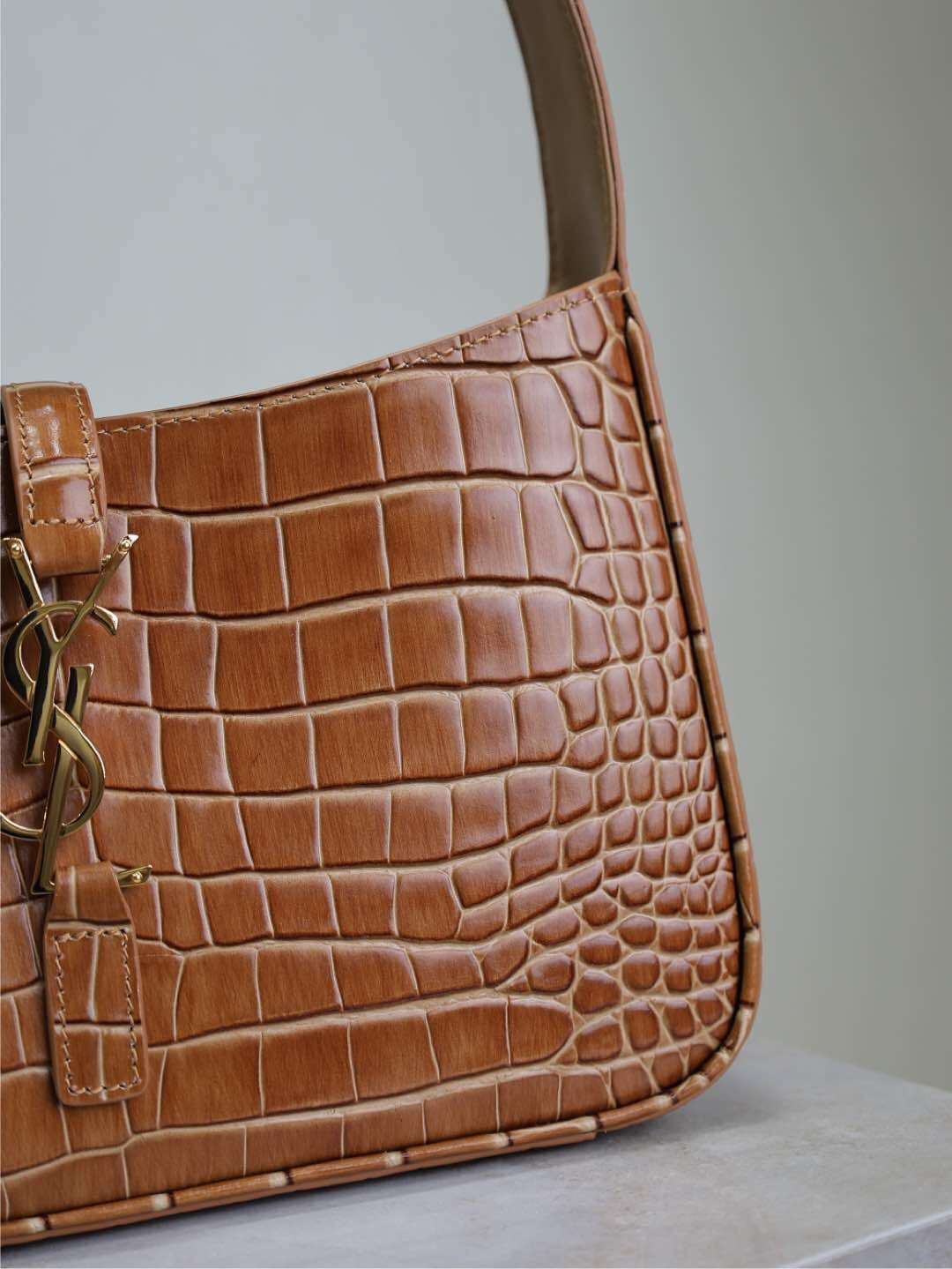 115 YSL 657228