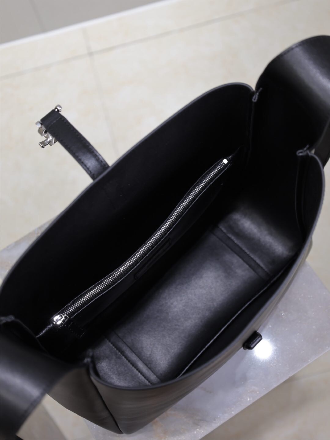 112 YSL 753837