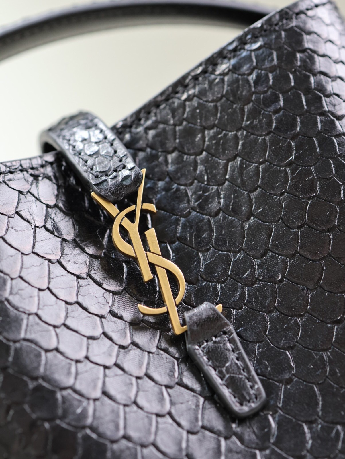 108 YSL 765870