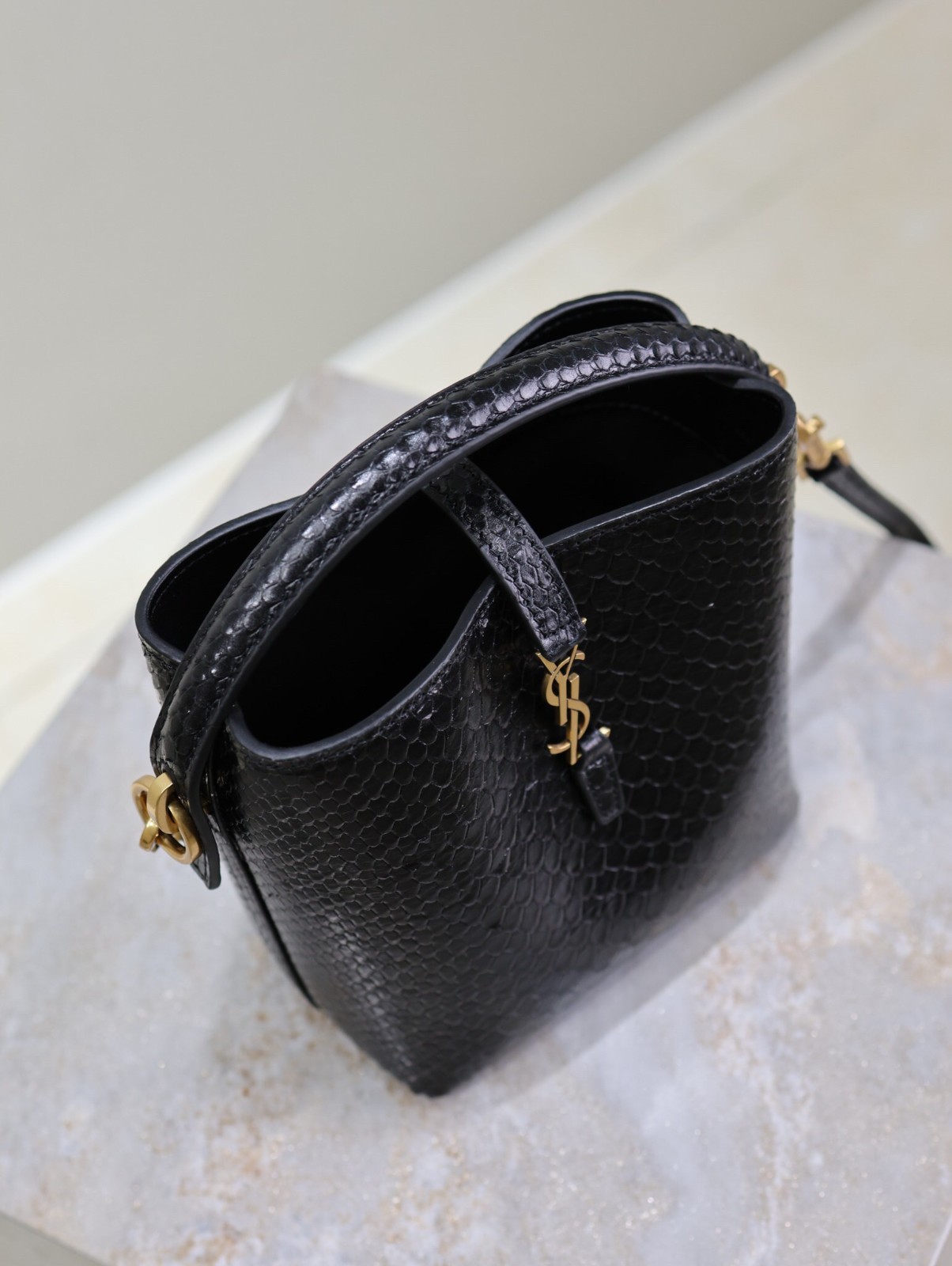108 YSL 765870