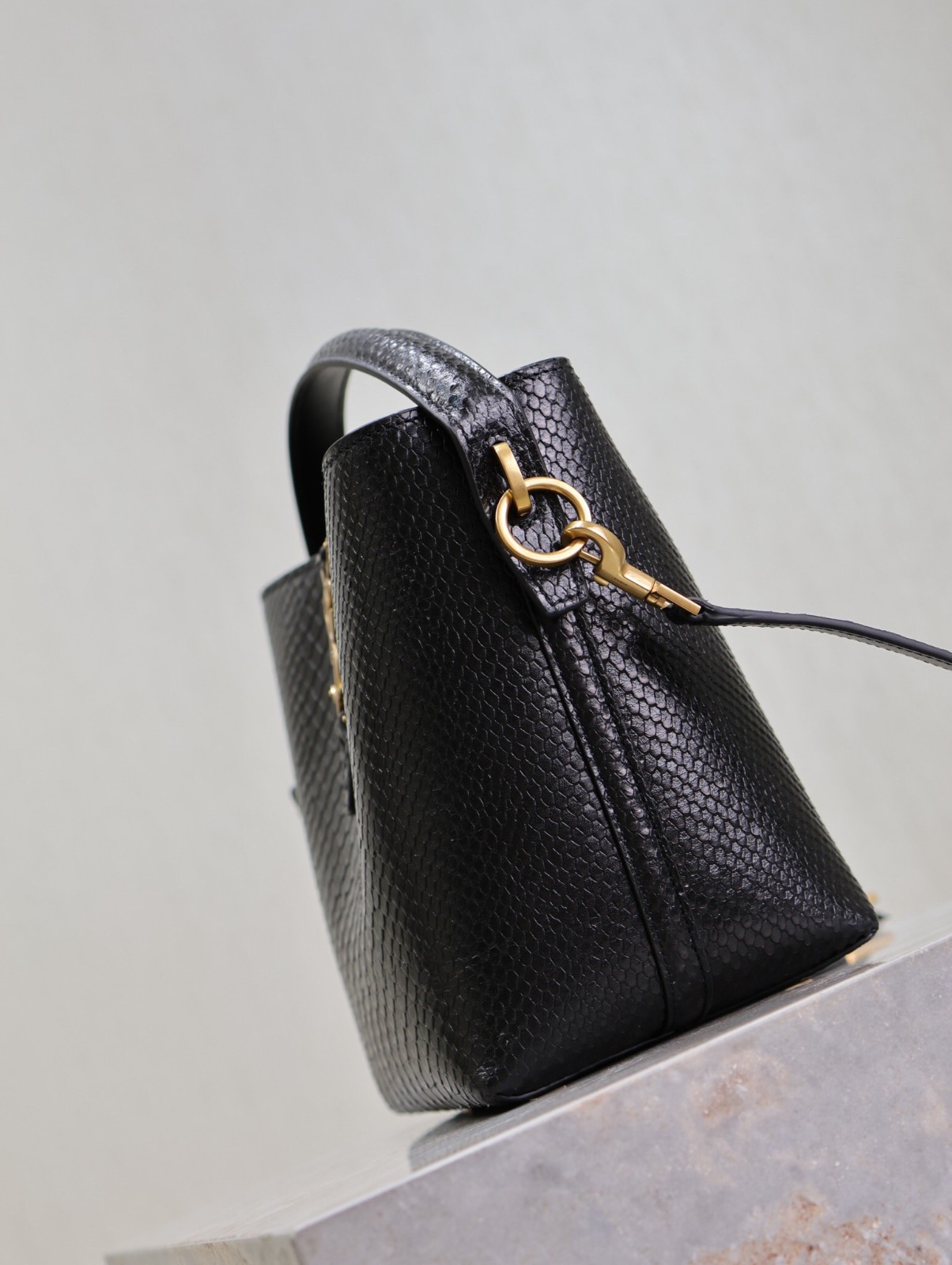 107 YSL 749036