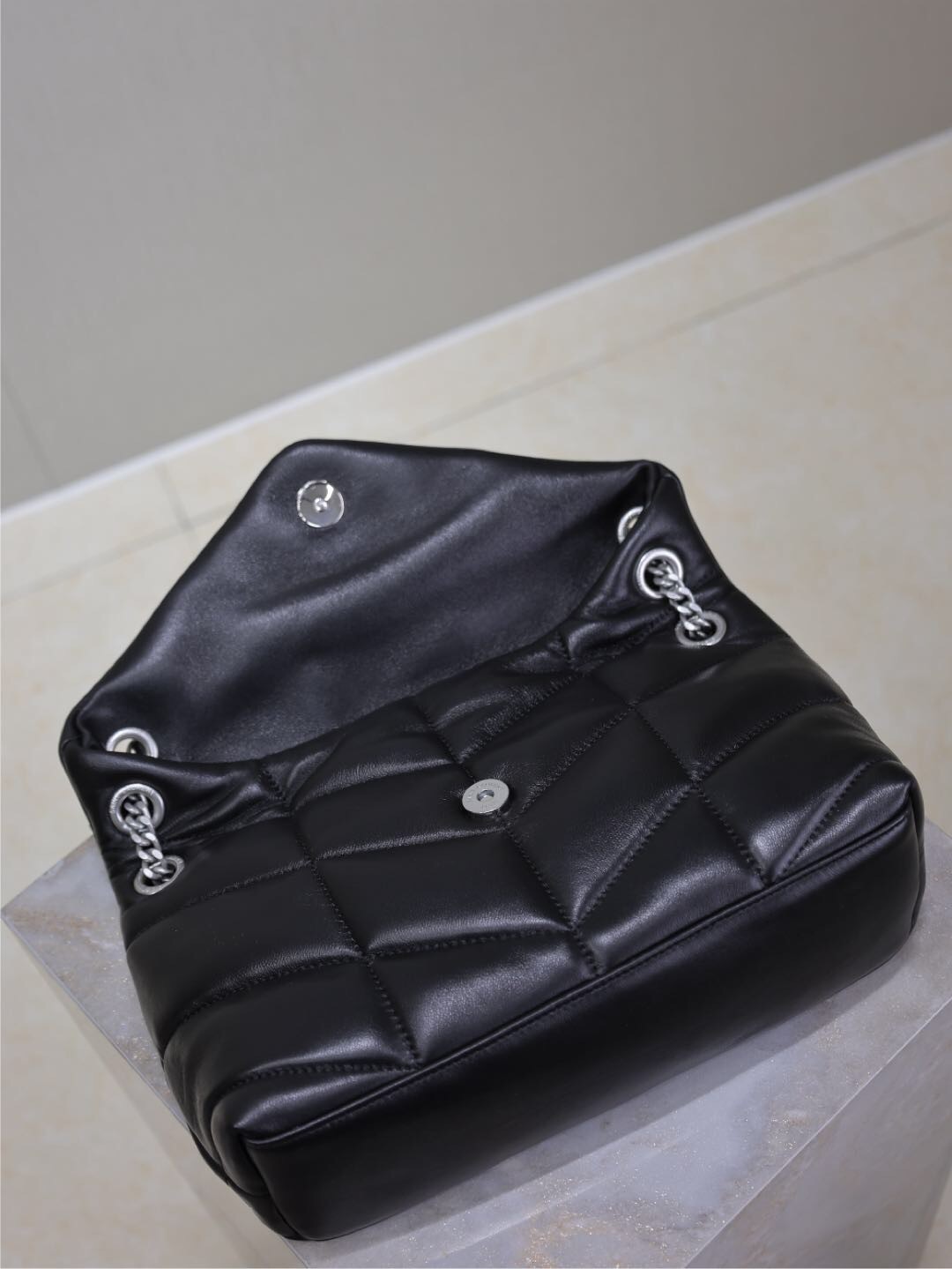 099 YSL 577476