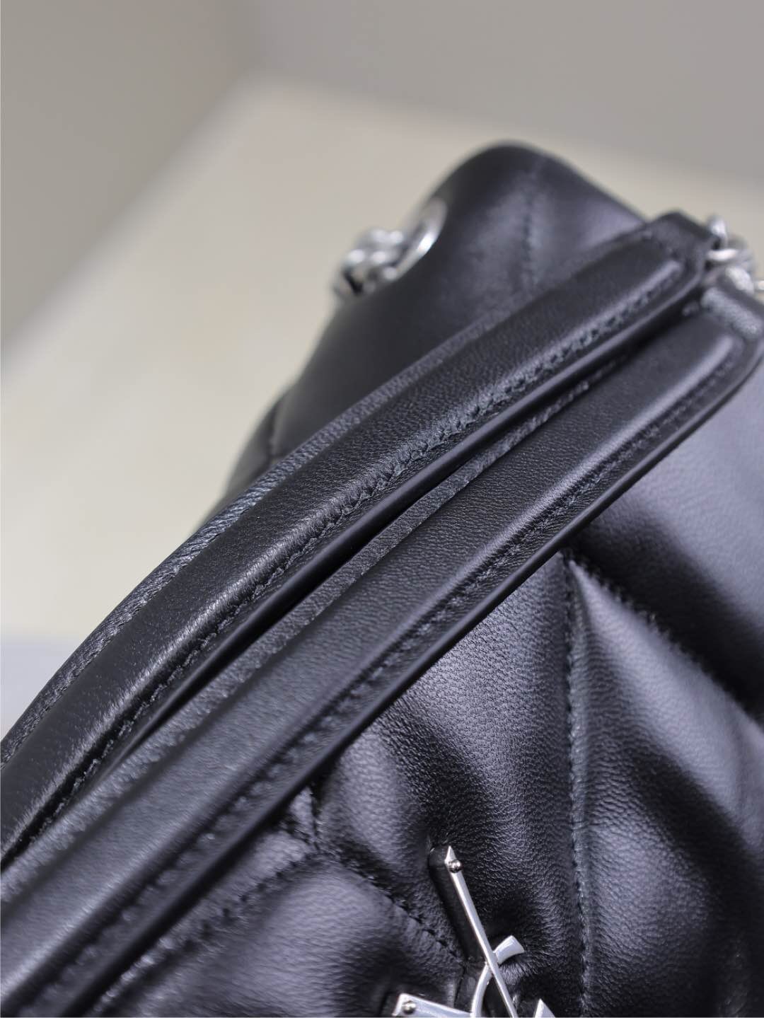 099 YSL 577476
