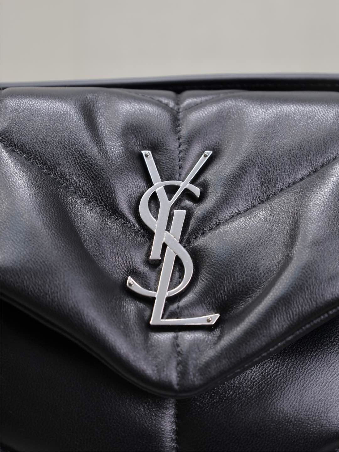 099 YSL 577476