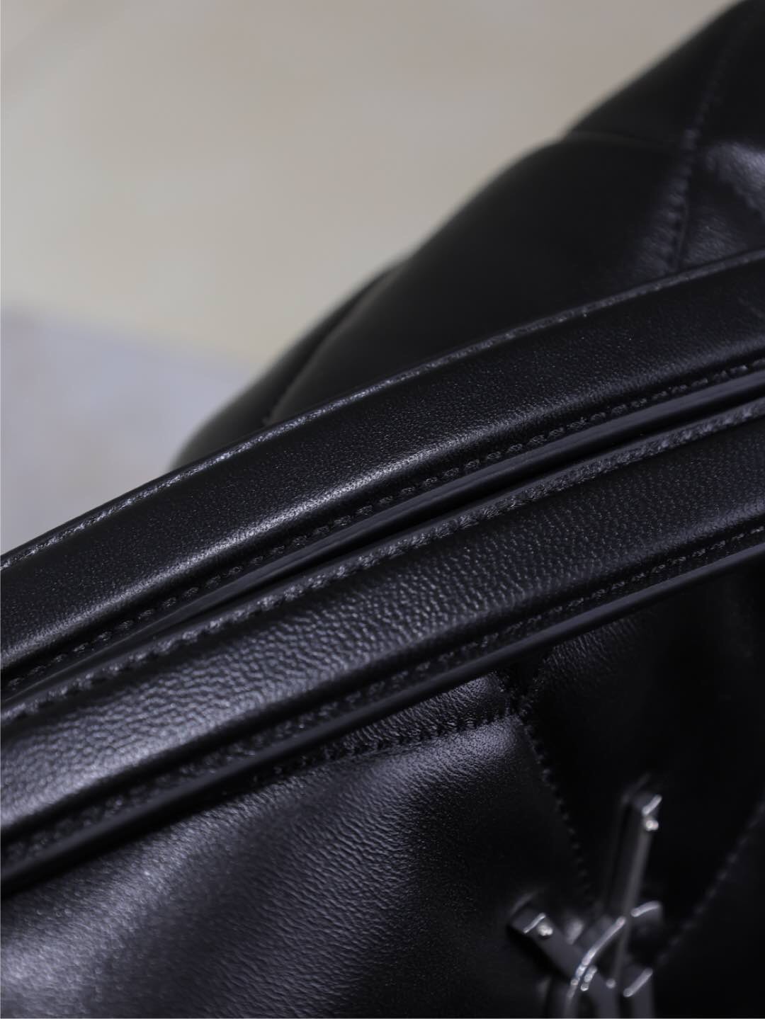 098 YSL 577475