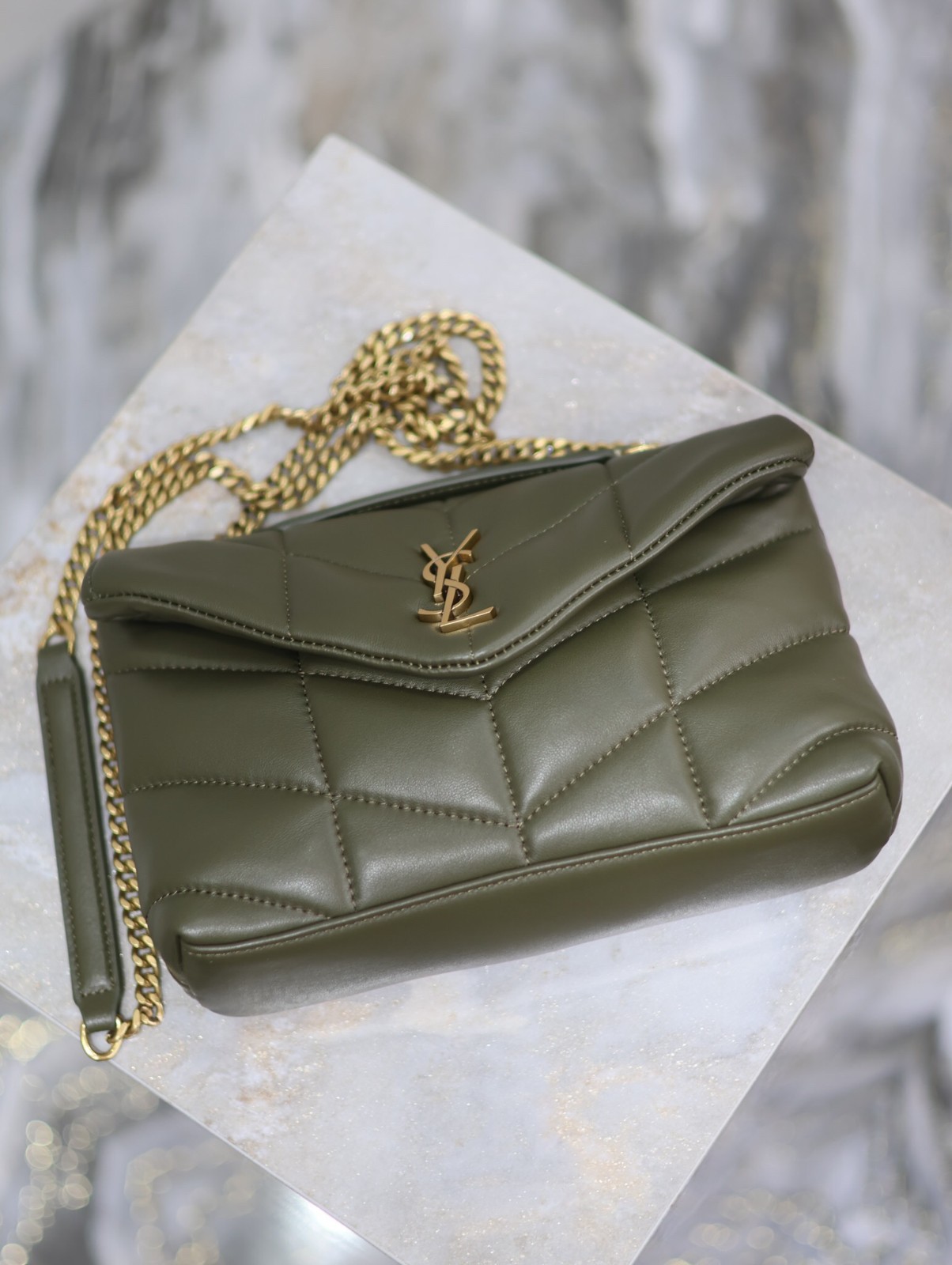 085 YSL 759337