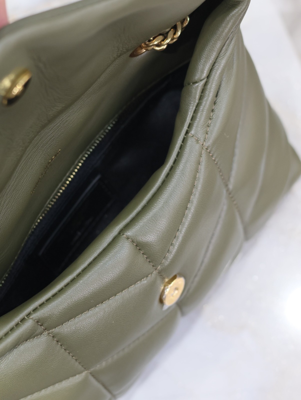 085 YSL 759337