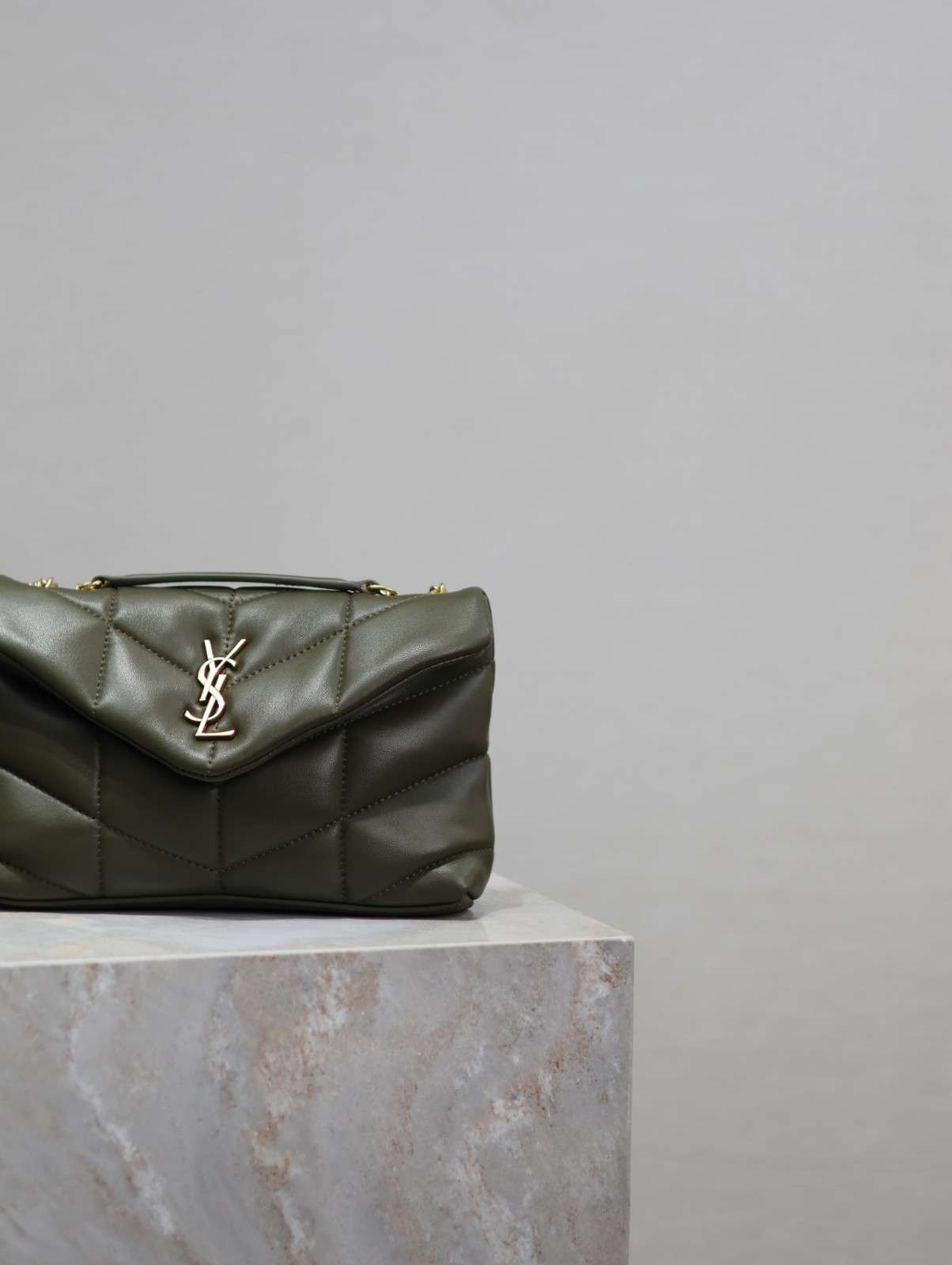 085 YSL 759337