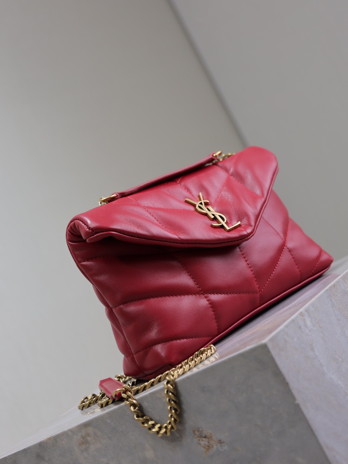 084 YSL 759337